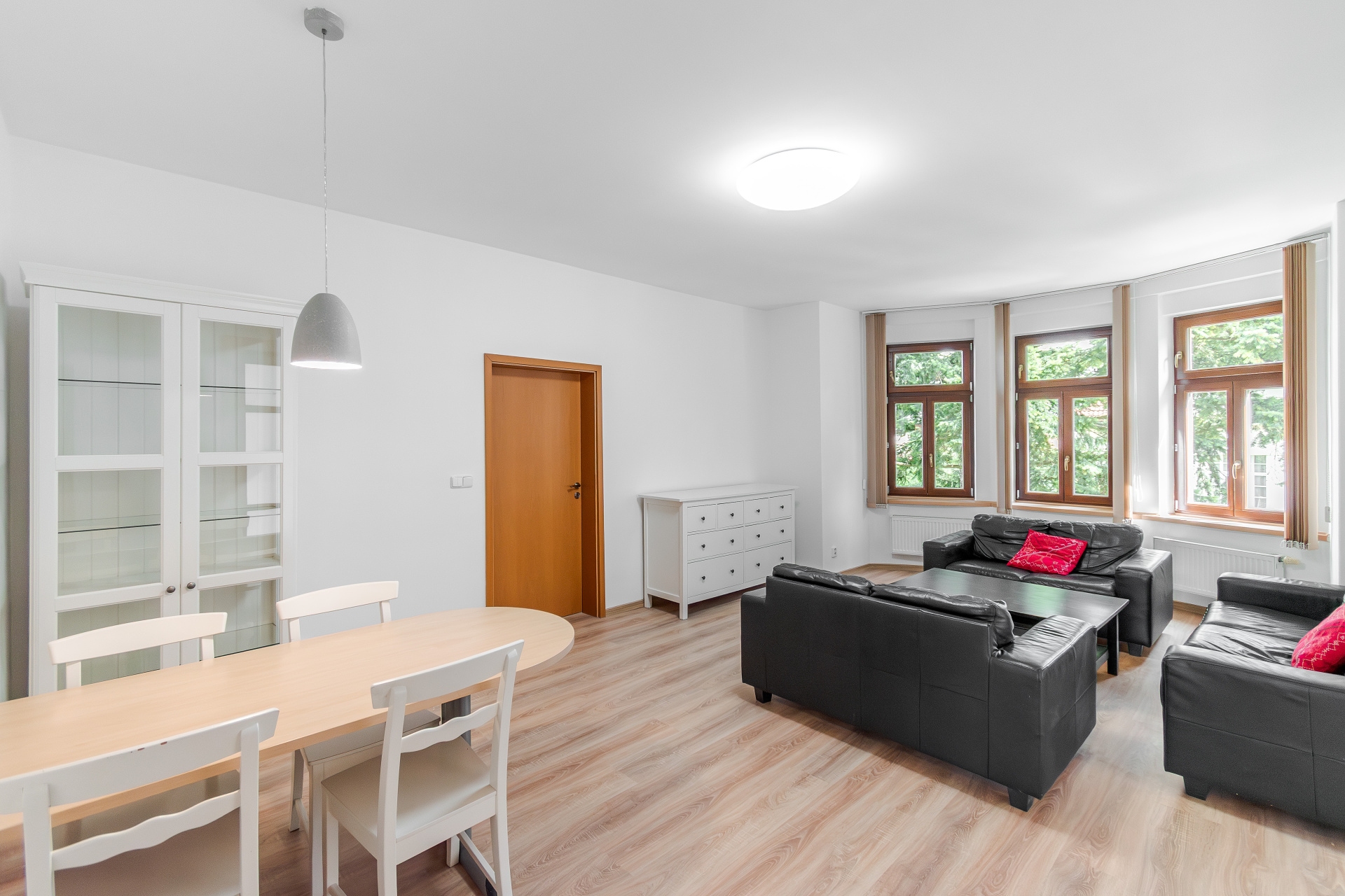 Rent an apartment 3+1 in a desirable location