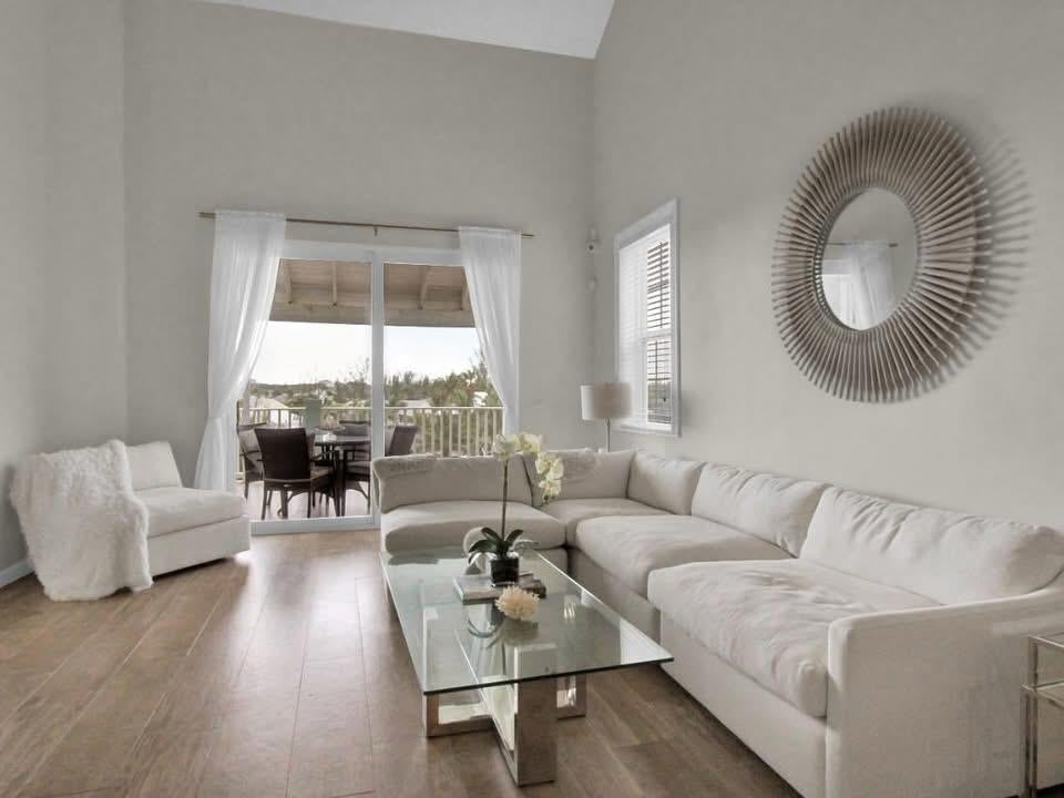 Executive Waterfront Rental