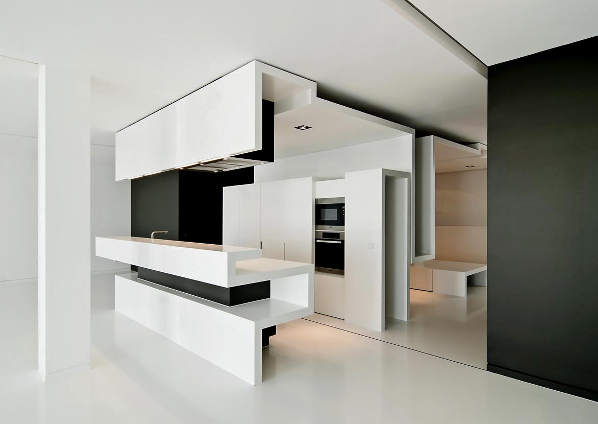 Wohnen als Skulptur: Puristisches Penthouse mit exquisiter Ausstattung Unter den Linden