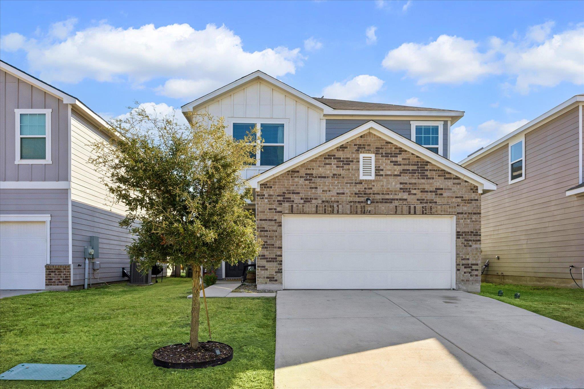 Spacious 4-Bedroom Hutto Home with First-Floor Suite