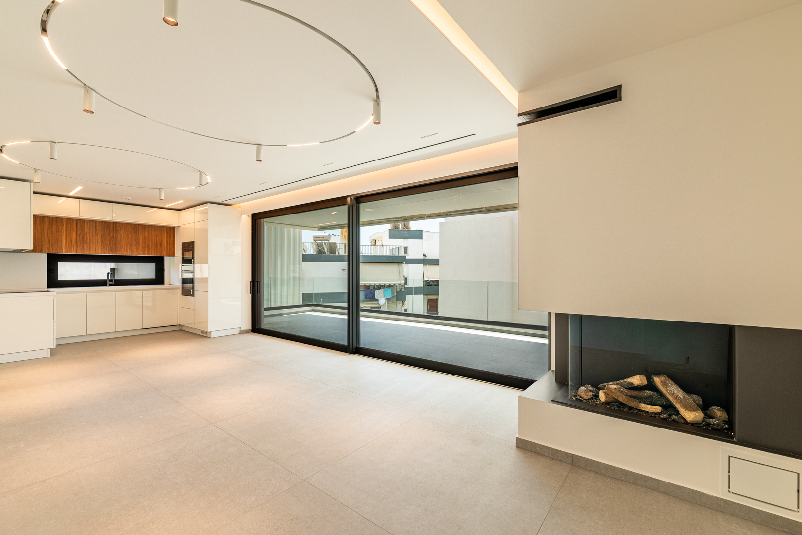 New build 3-bed apartment