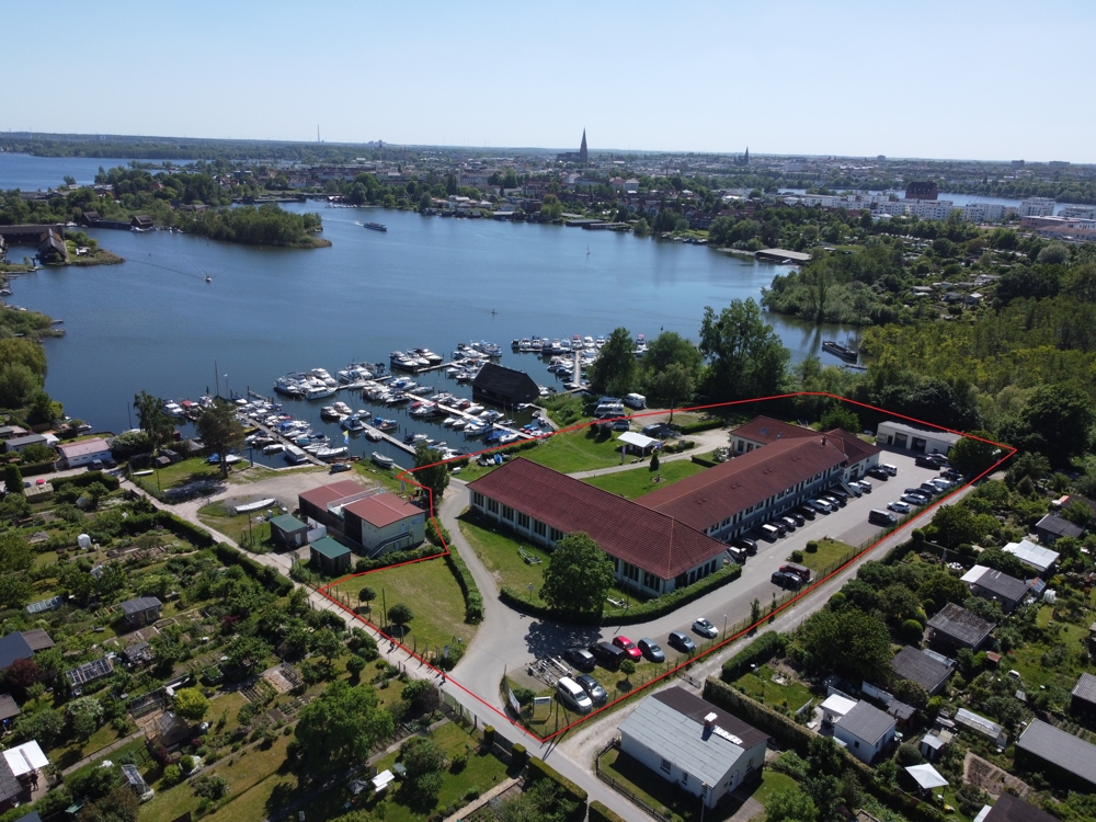 TOP! - Gepflegte Marina mit 16 Apartments in Schwerin