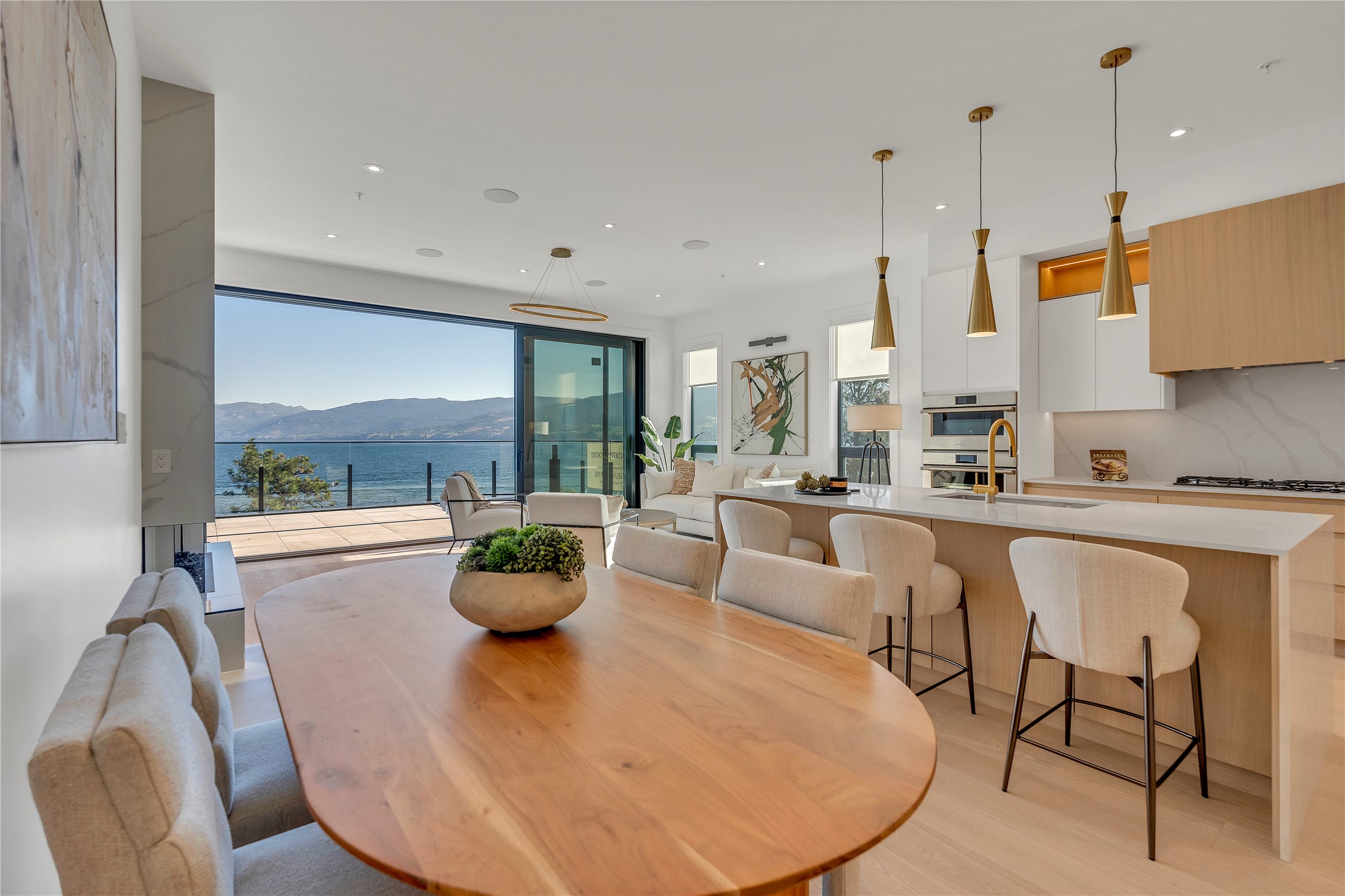 Your Lakeside Escape