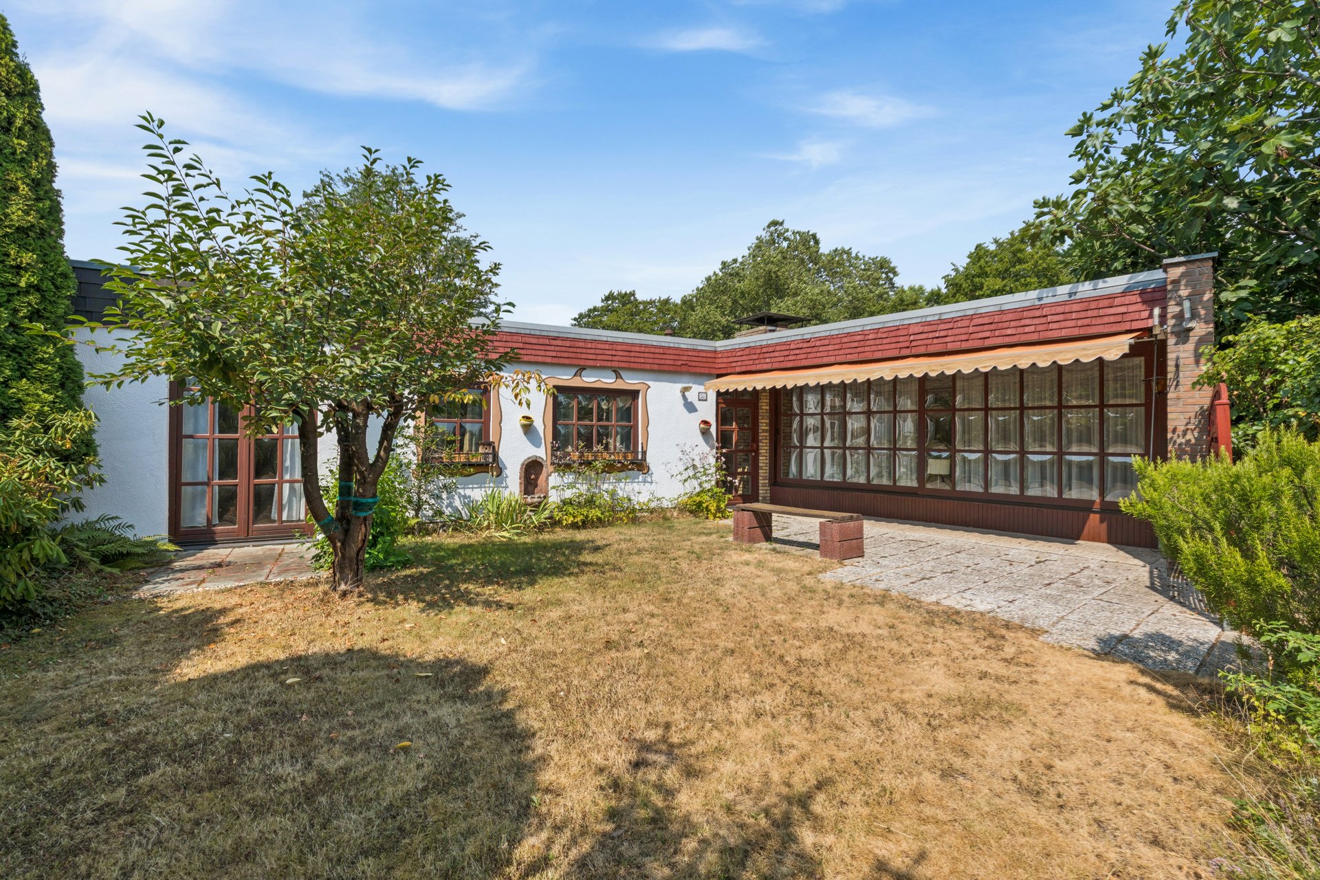 Spacious bungalow in Lengsdorf