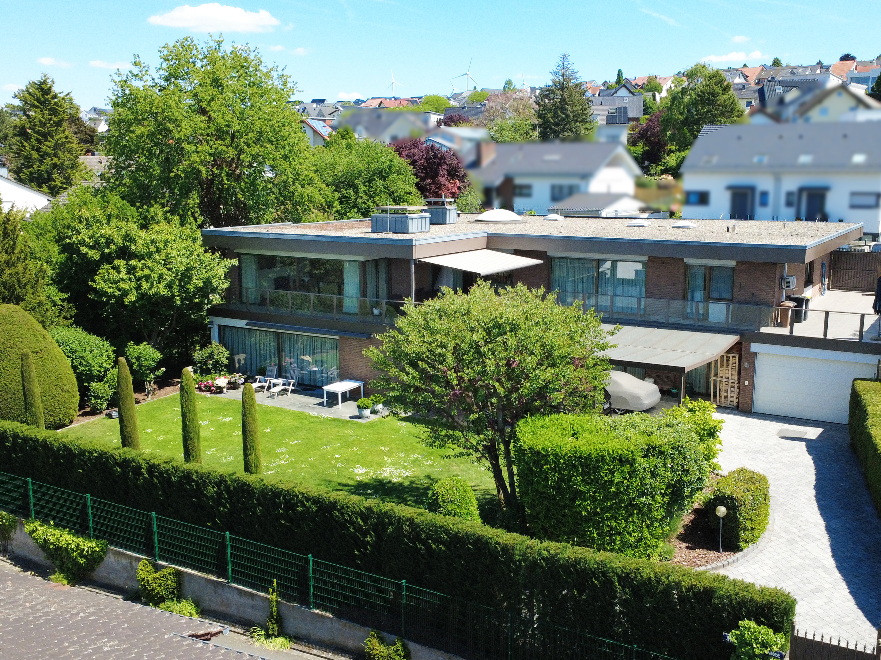 Imposante Unternehmervilla mit Traumblick