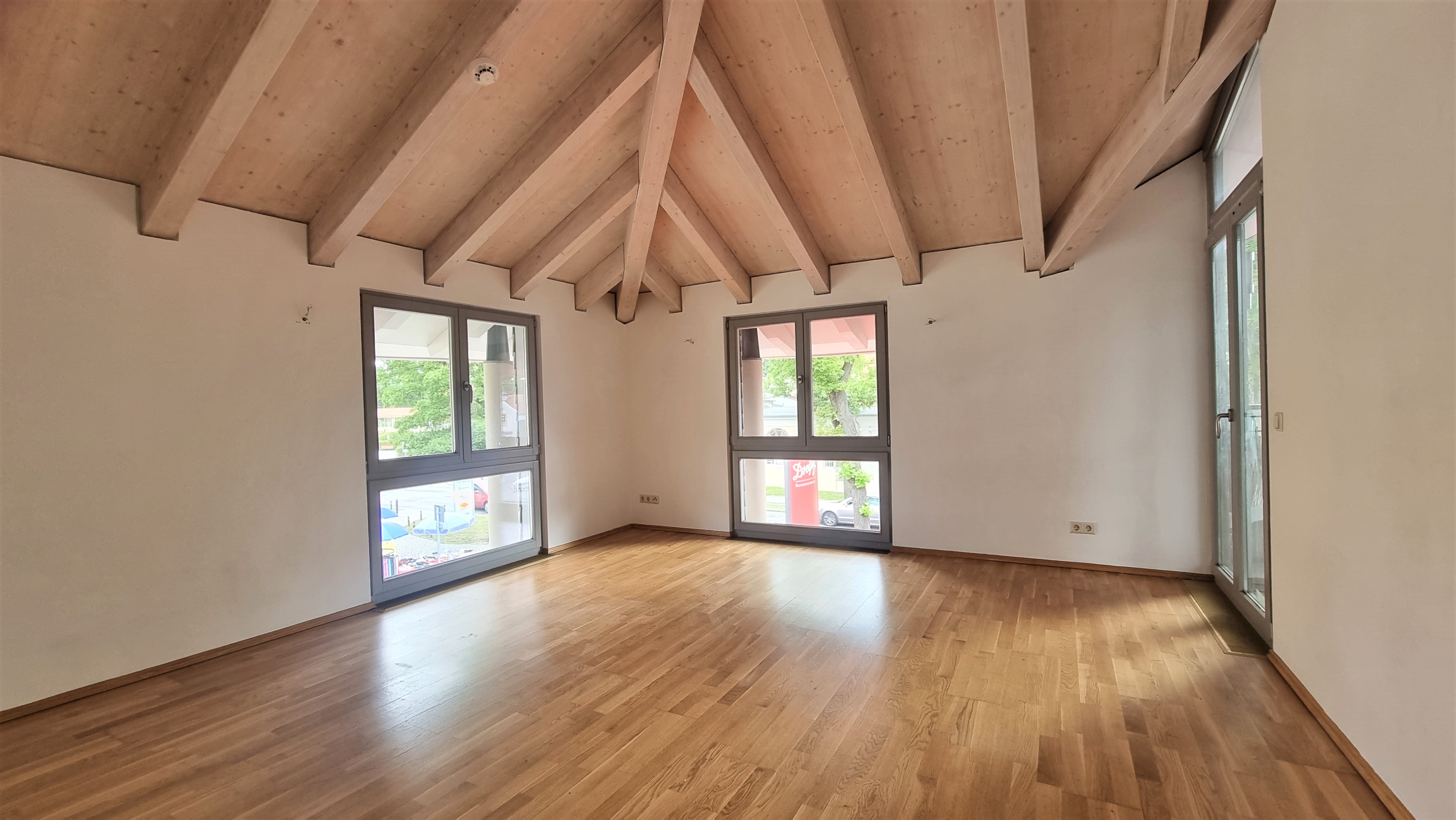 Großzügige 2-Zimmerwohnung im Zentrum von Bad Saarow zu vermieten