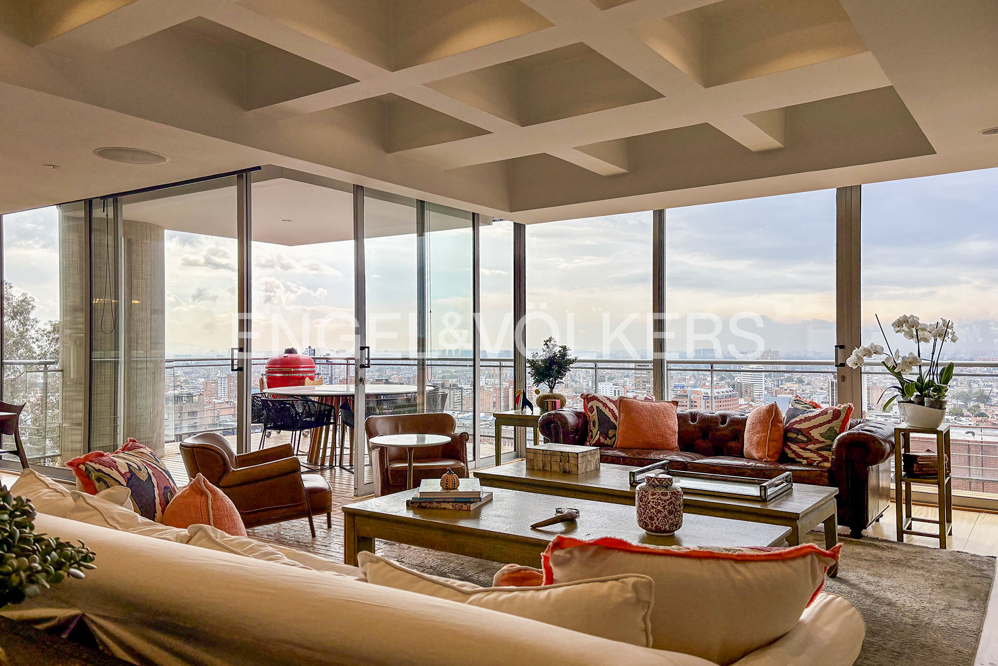 Apartamento convista y terraza para arriendo en Rosales bajo