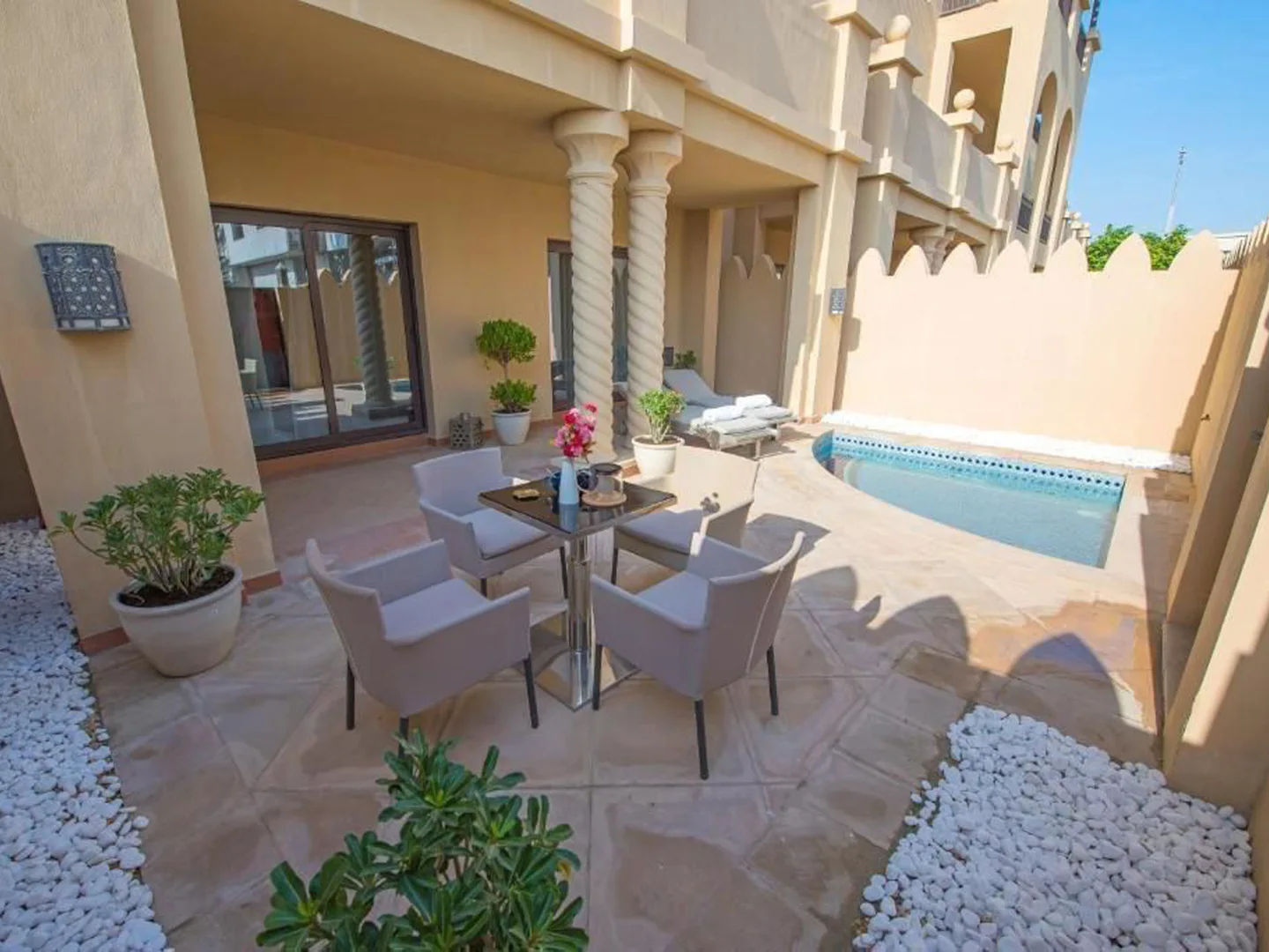 Huge Townhouse | Private Pool | Beachside Living