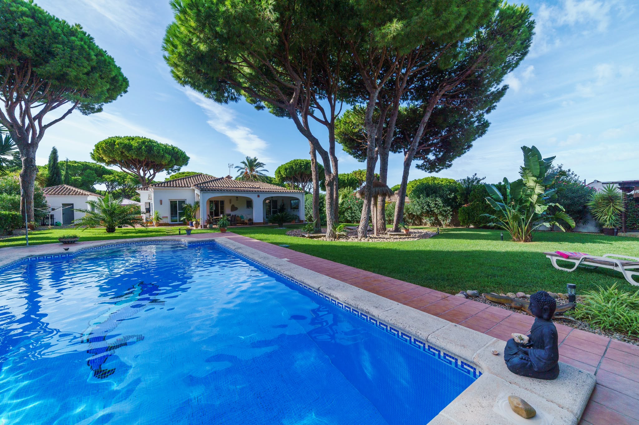 Engel & Völkers presents: An Oasis of Privacy and Space in Chiclana de la Frontera