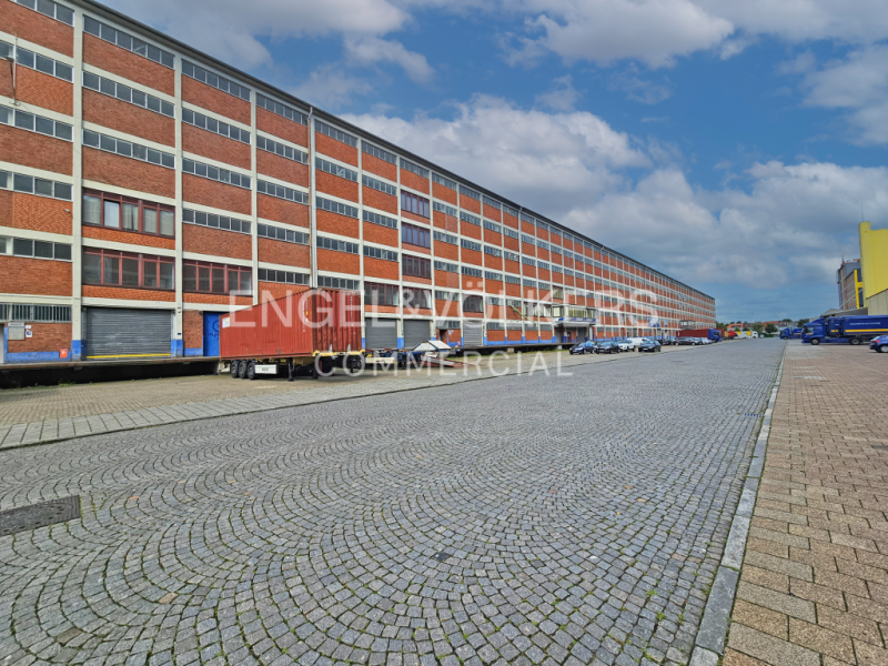 Provisionsfreie Lager- und Büroflächen im Speicherhof in der Bremer Überseestadt