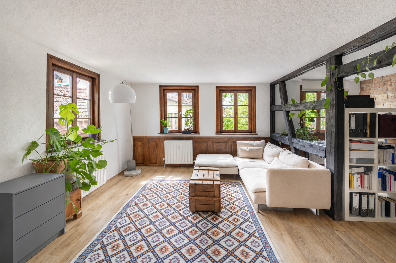 Charmante, sanierte 3-ZKB-Maisonettewohnung mit Balkon!