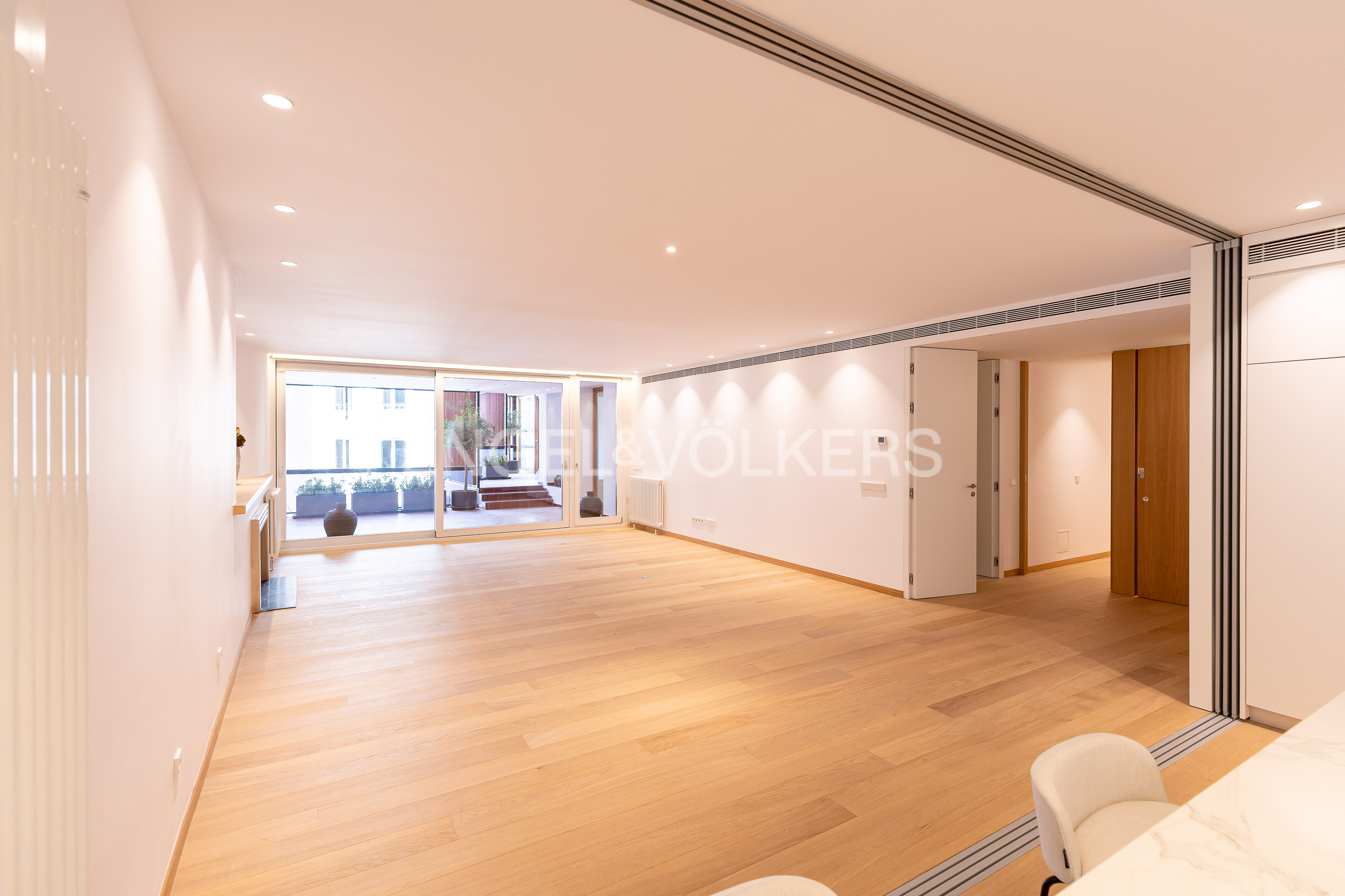 Exclusive Newly Renovated Property with Terrace in the Heart of the Salamanca District.