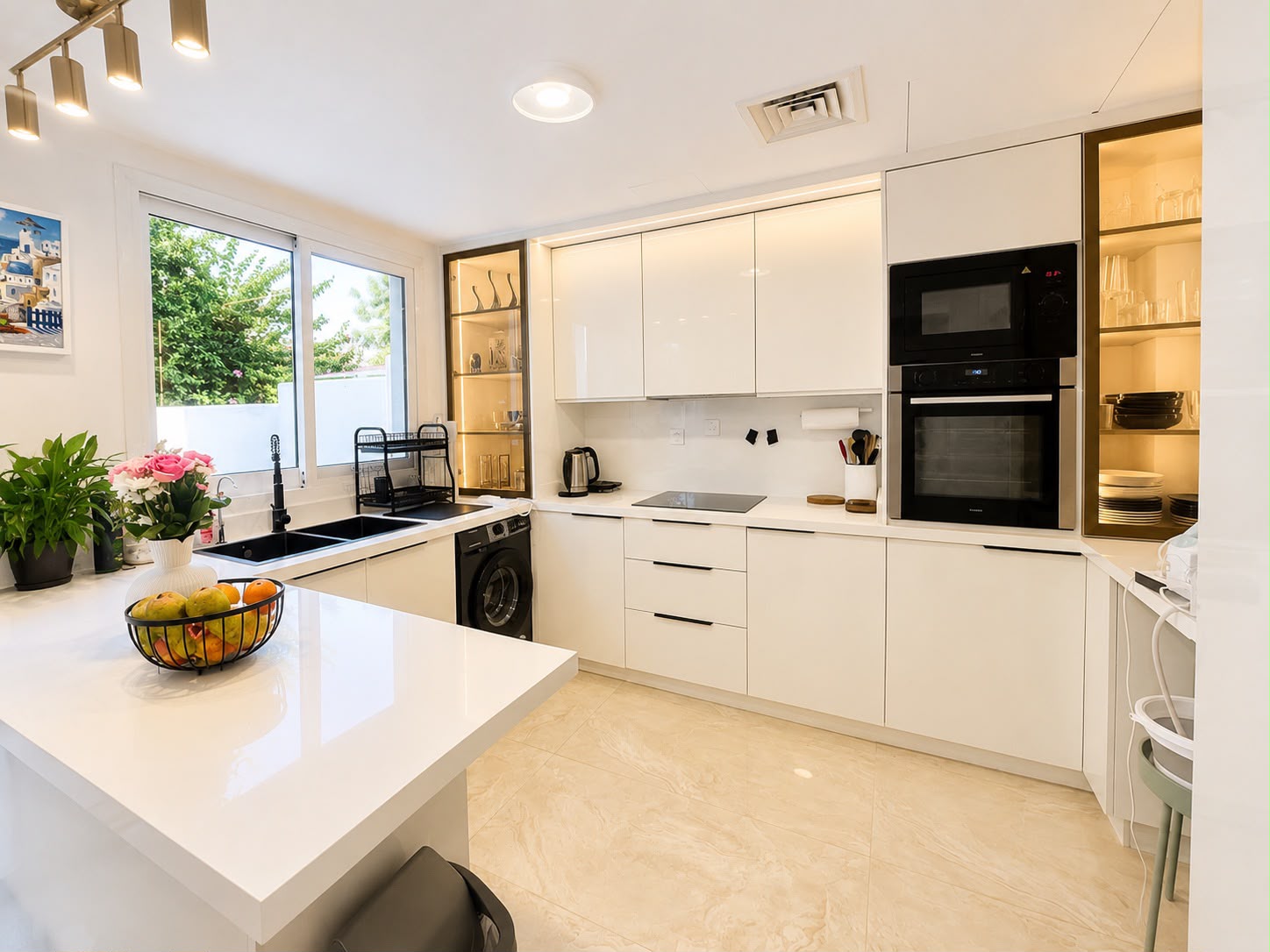 FULLY UPGRADED | PARK VIEW | VACANT