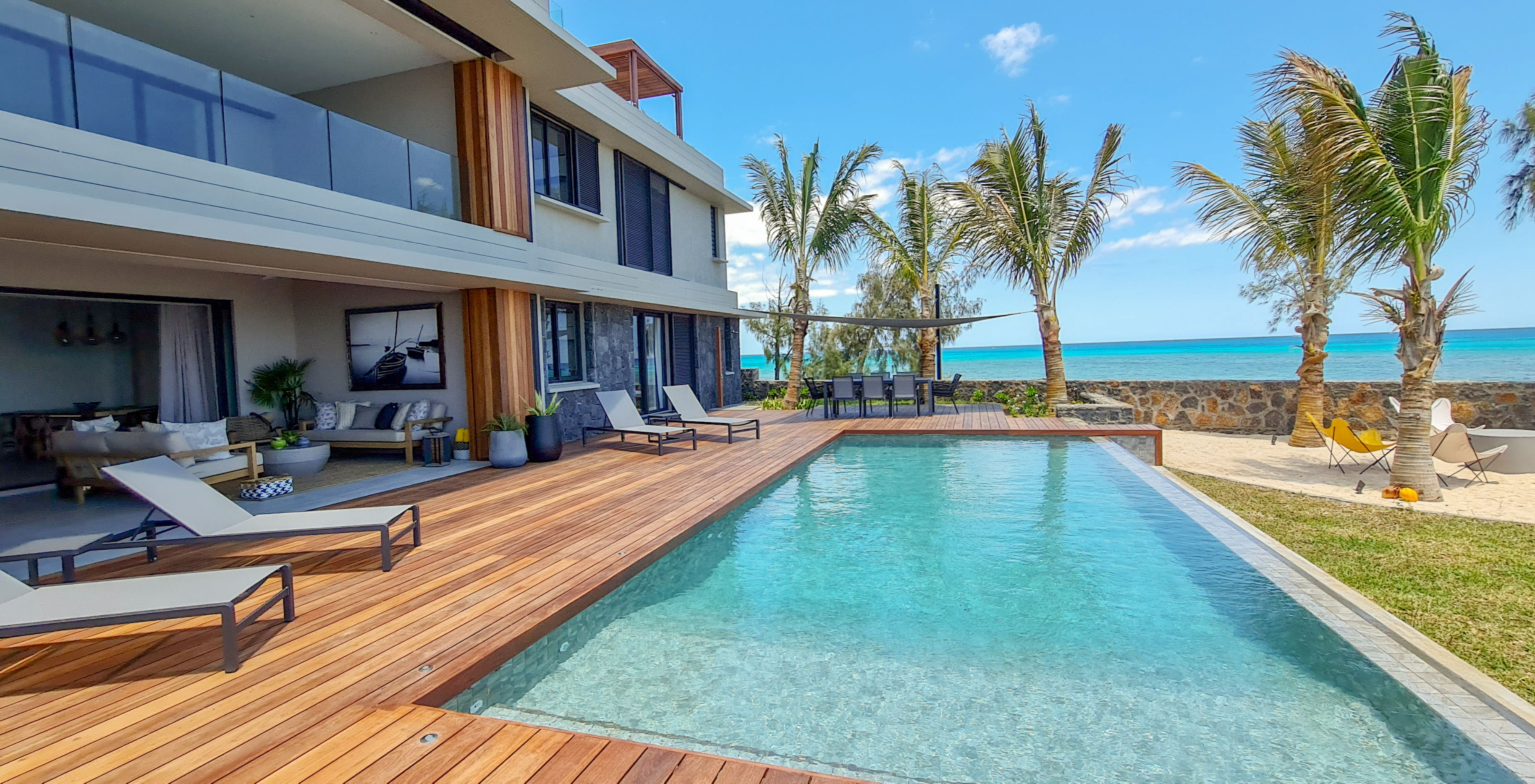 Luxury Beachfront Ground Floor Suite