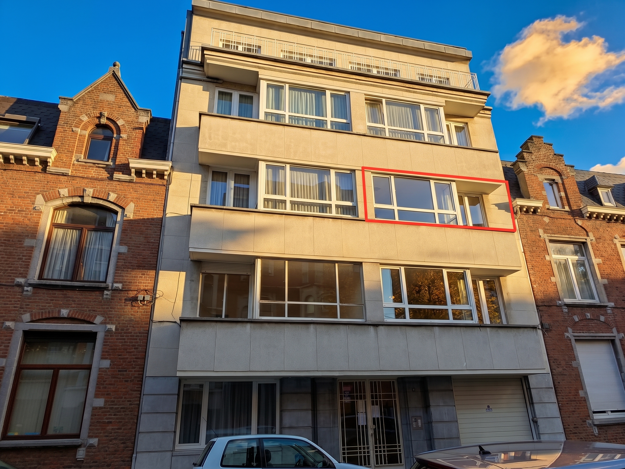 2-bedroom apartment with parking [AI-bewerkt]