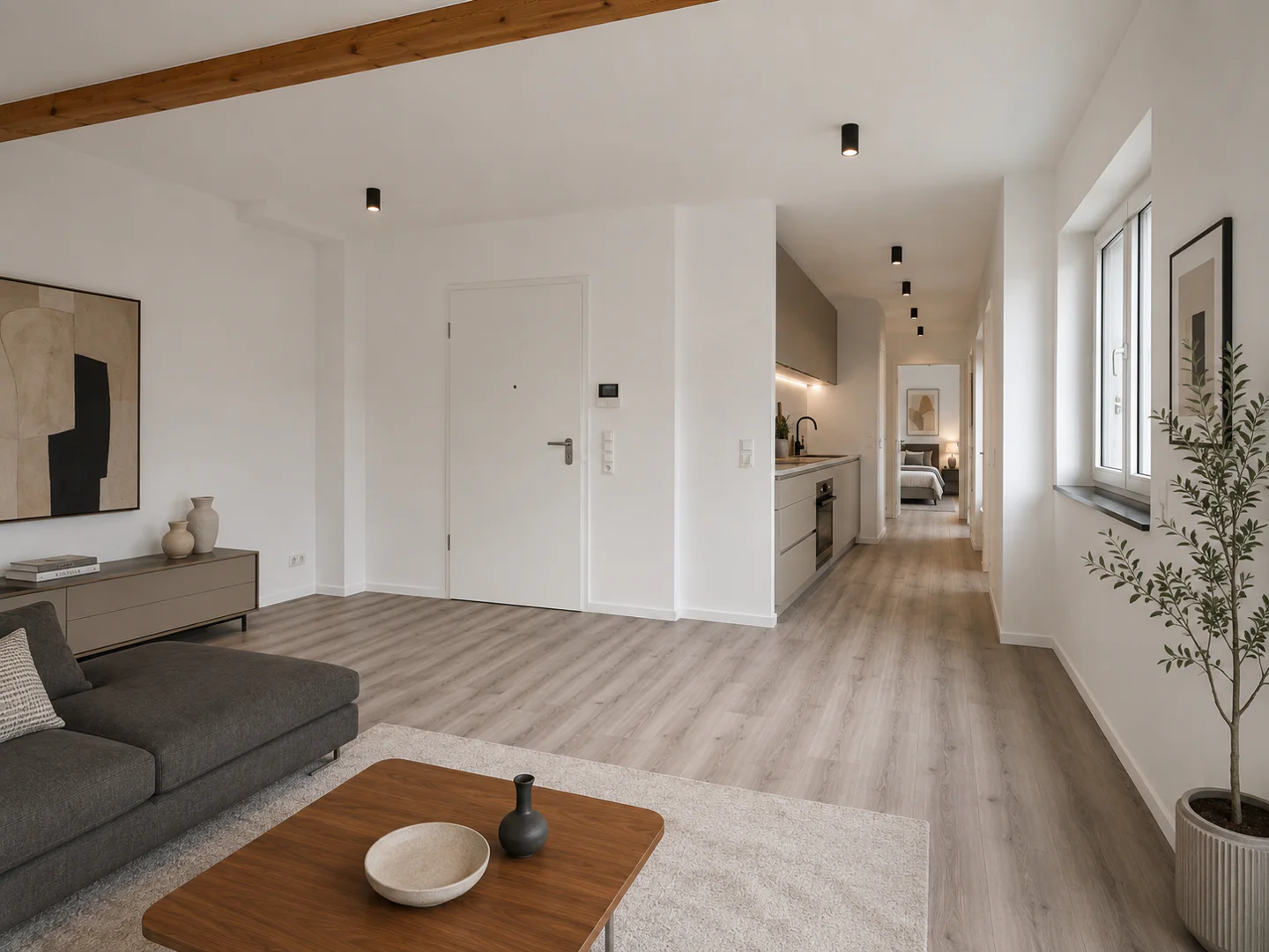Lichtdurchflutete Architektenwohnung mit nahezu umlaufendem Balkon - Foto 1