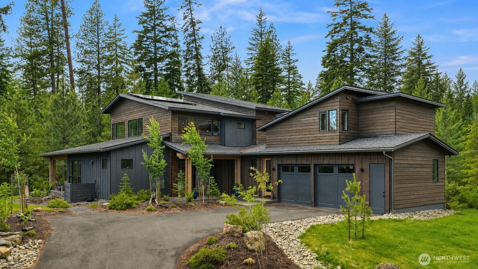 Surrounded by Nature, Crafted for Comfort