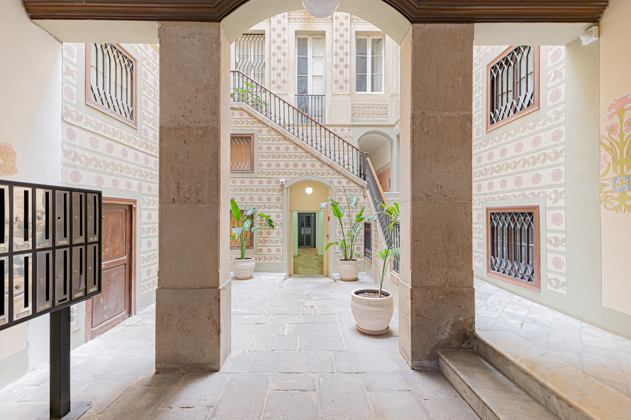 Exquisite Gothic Quarter apartment