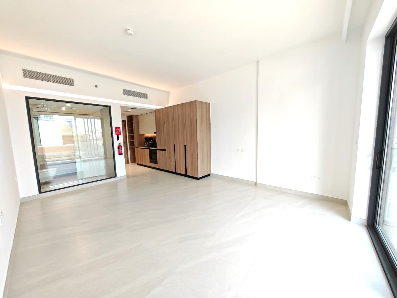Exclusive | Brand New | Chiller Free | Vacant