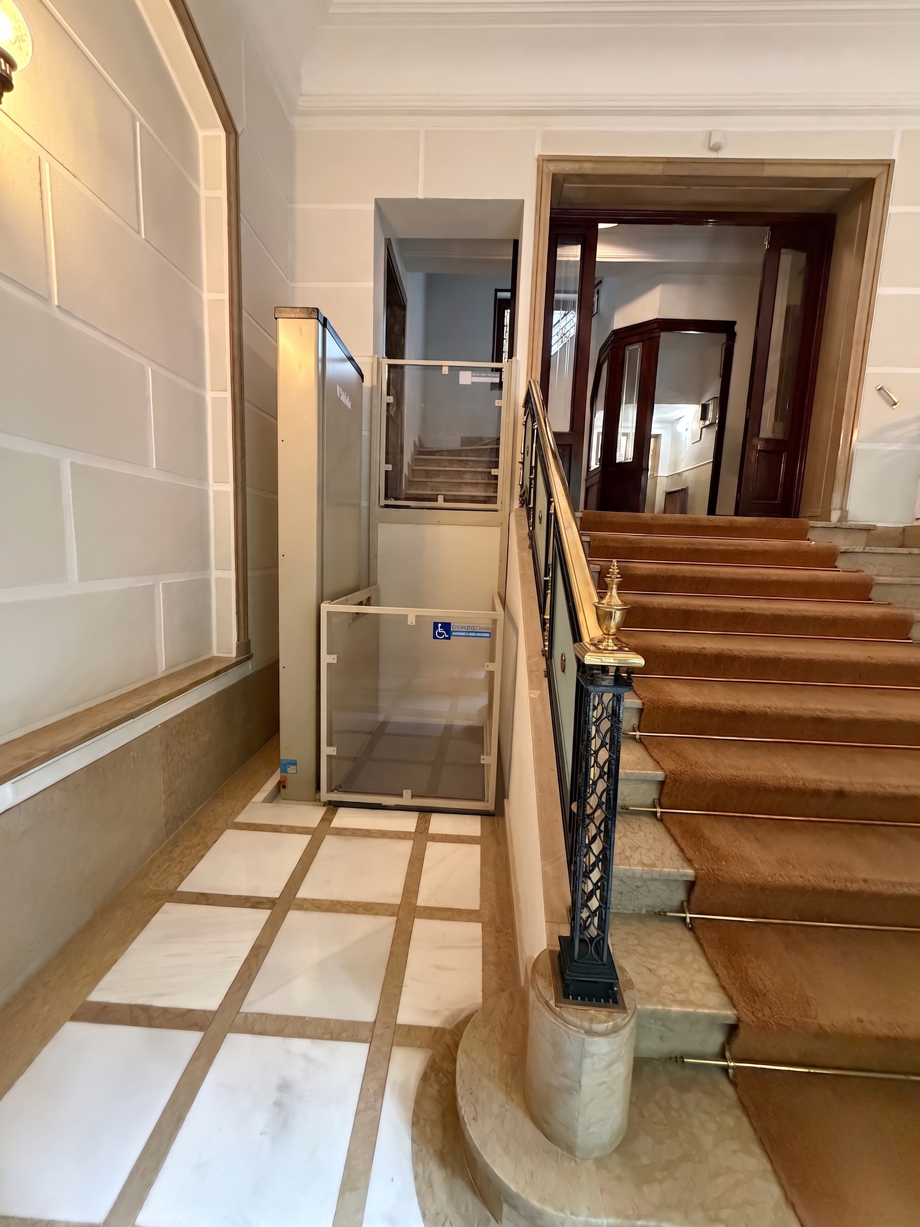 Exklusives Penthouse zur Renovierung im Viertel La Castellana [KI-modifiziert]