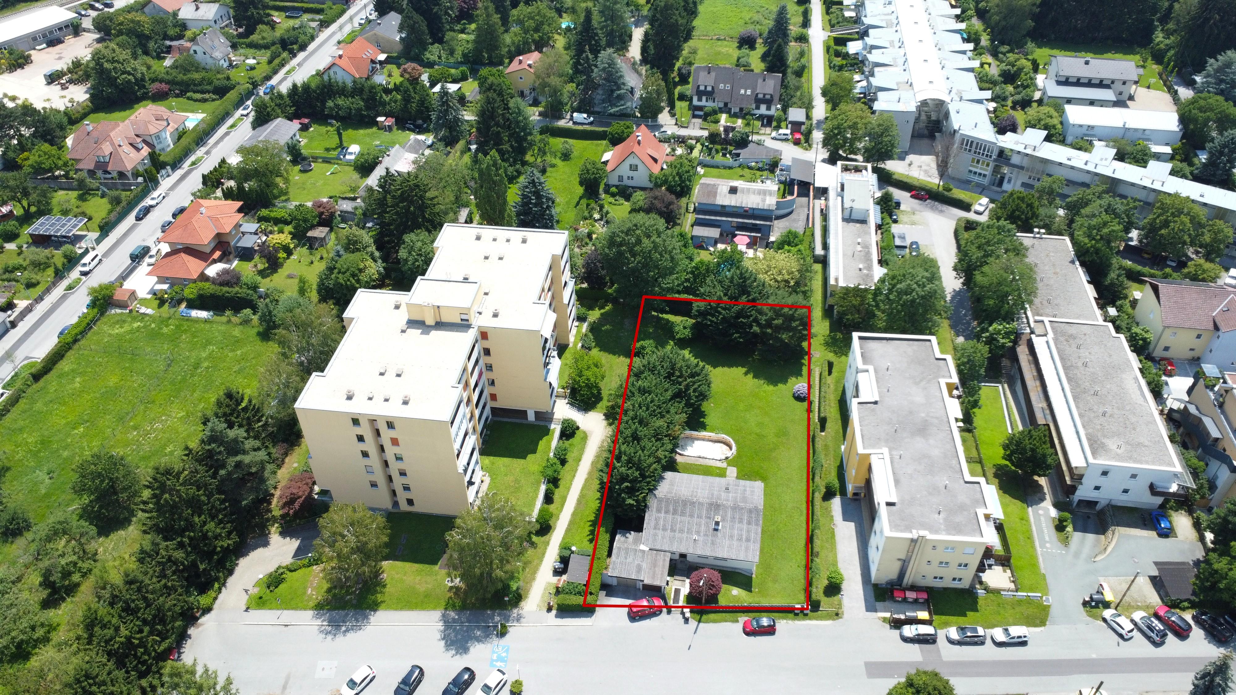 Building plot of 1,540 m² in quiet cul-de-sac location – building density 0.4–0.8 | Ideal for developers