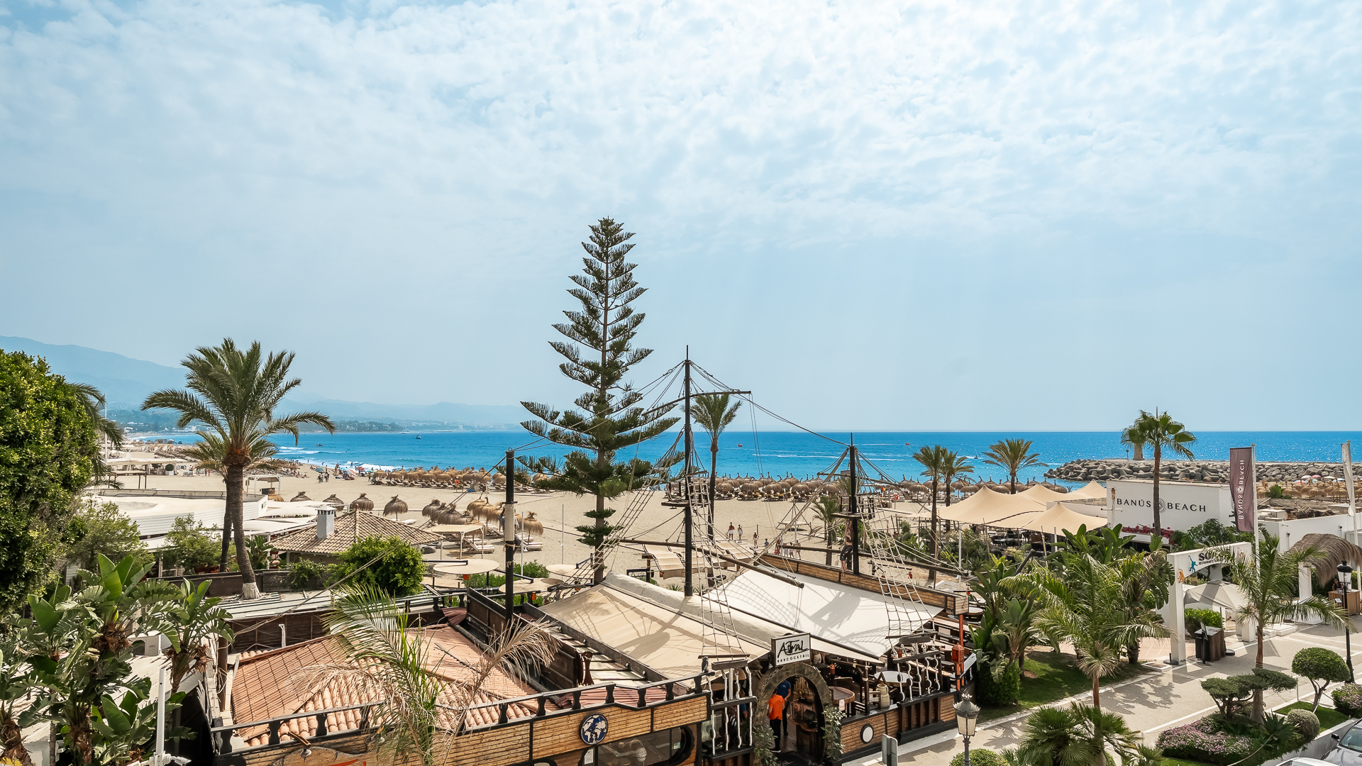 Stunning Beachfront Apartment with Panoramic Sea Views in Puerto Banús