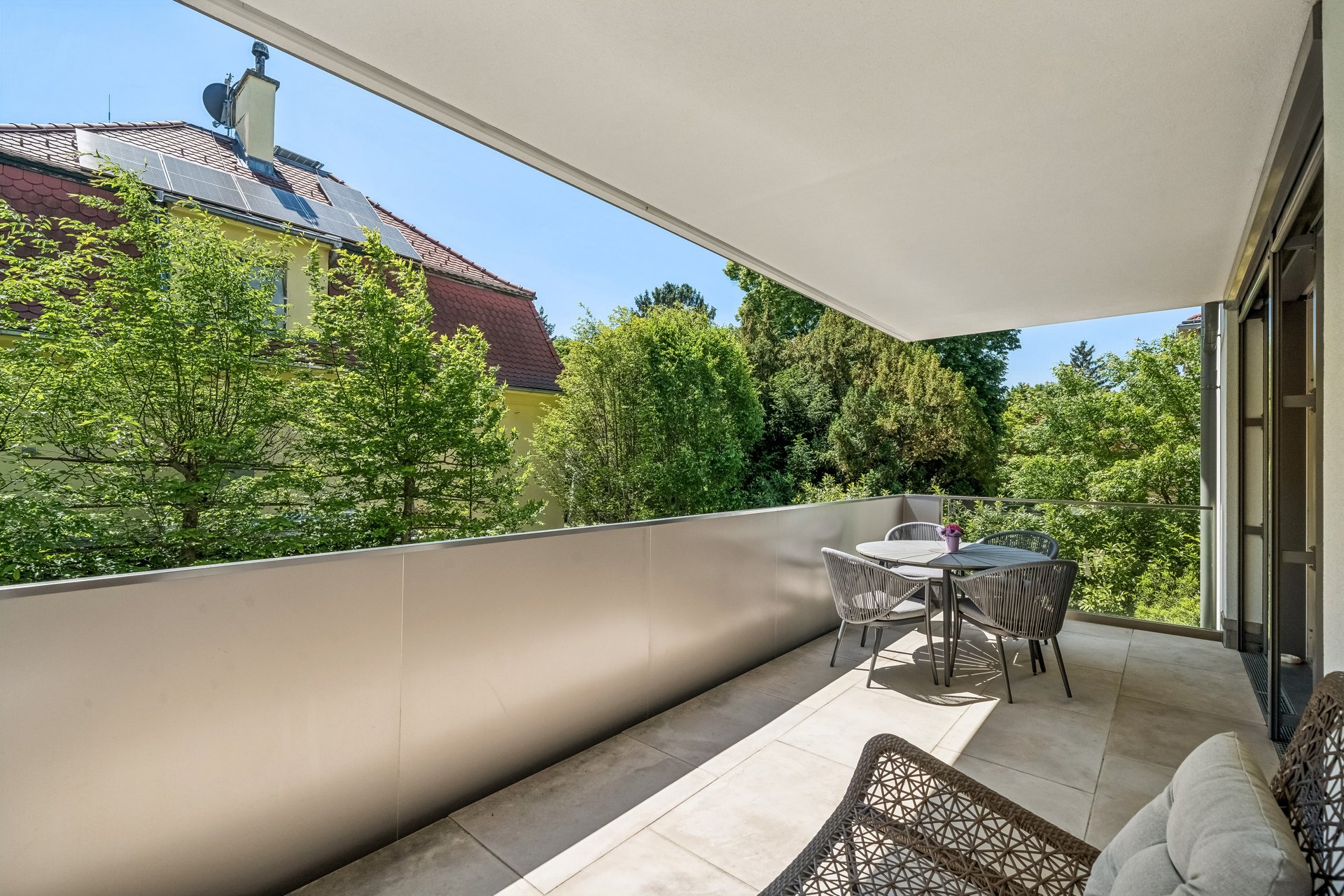 Exclusive family apartment with spacious terrace and direct elevator access!Exclusive family apartment with spacious terrace and direct elevator access!