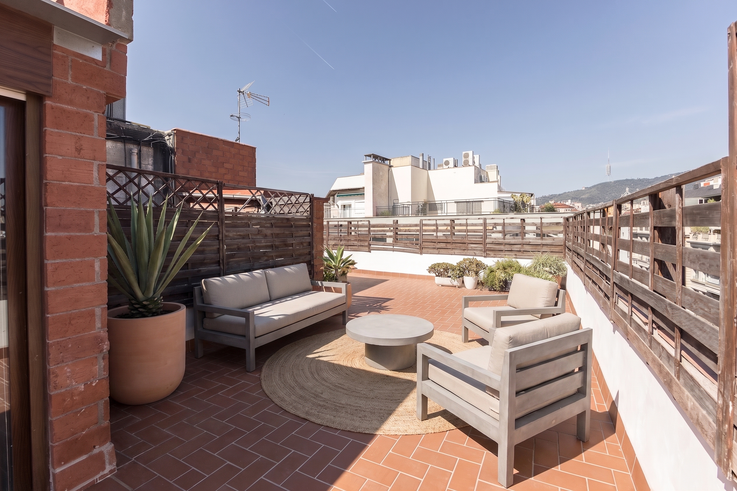 Practical penthouse with large terrace in Sant Gervasi-Galvany
