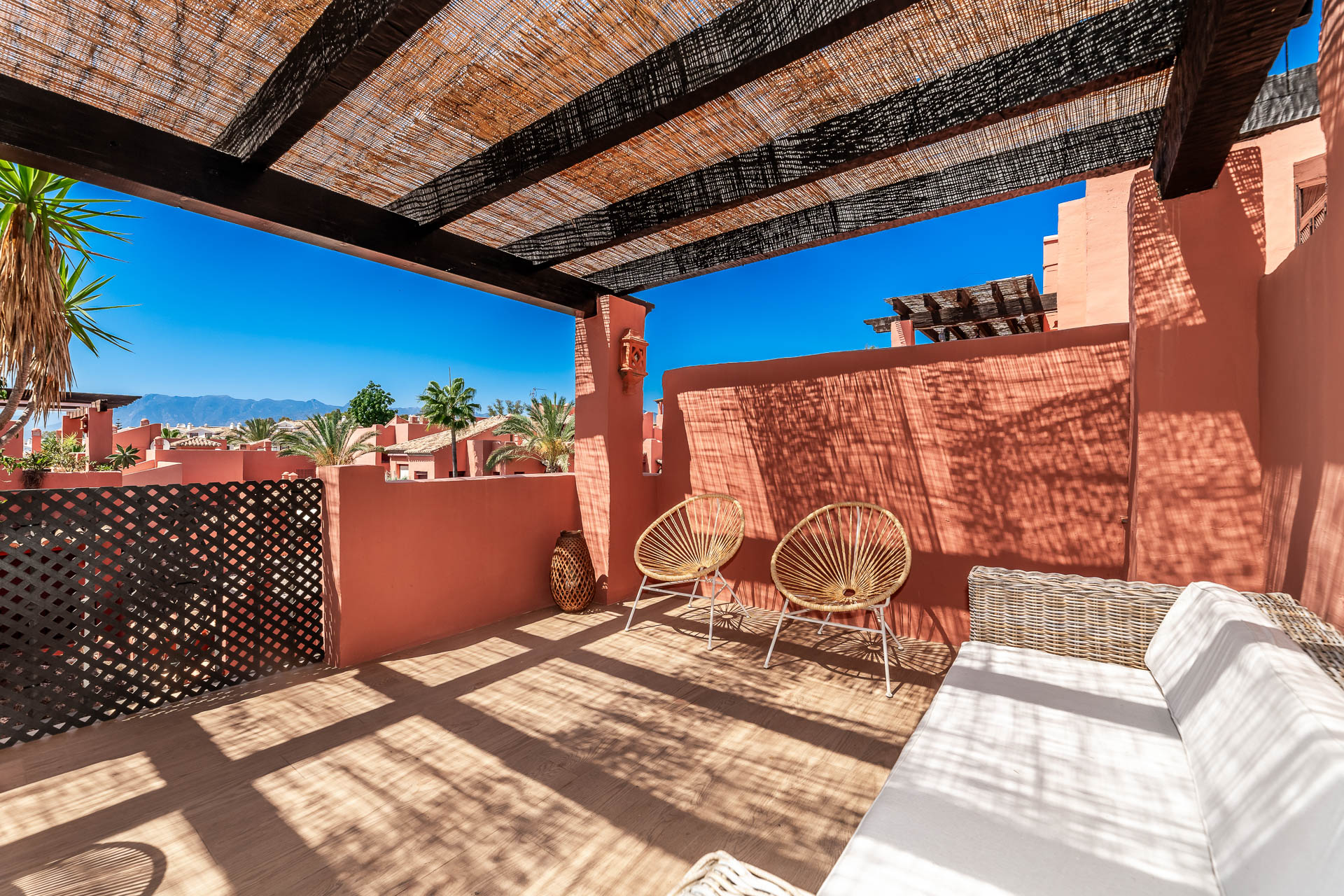 Fully Modernised Beachside Penthouse in Elviria