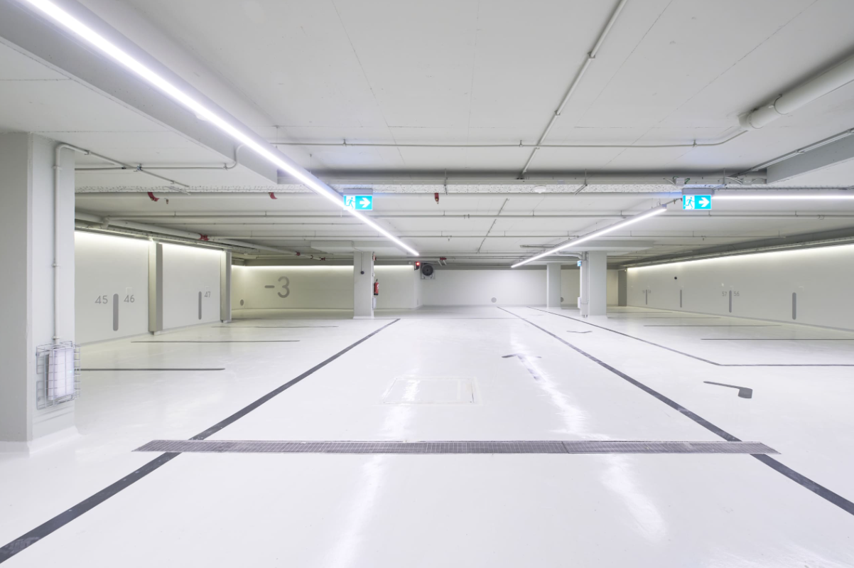 Underground Parking with 24h Security in Saldanha