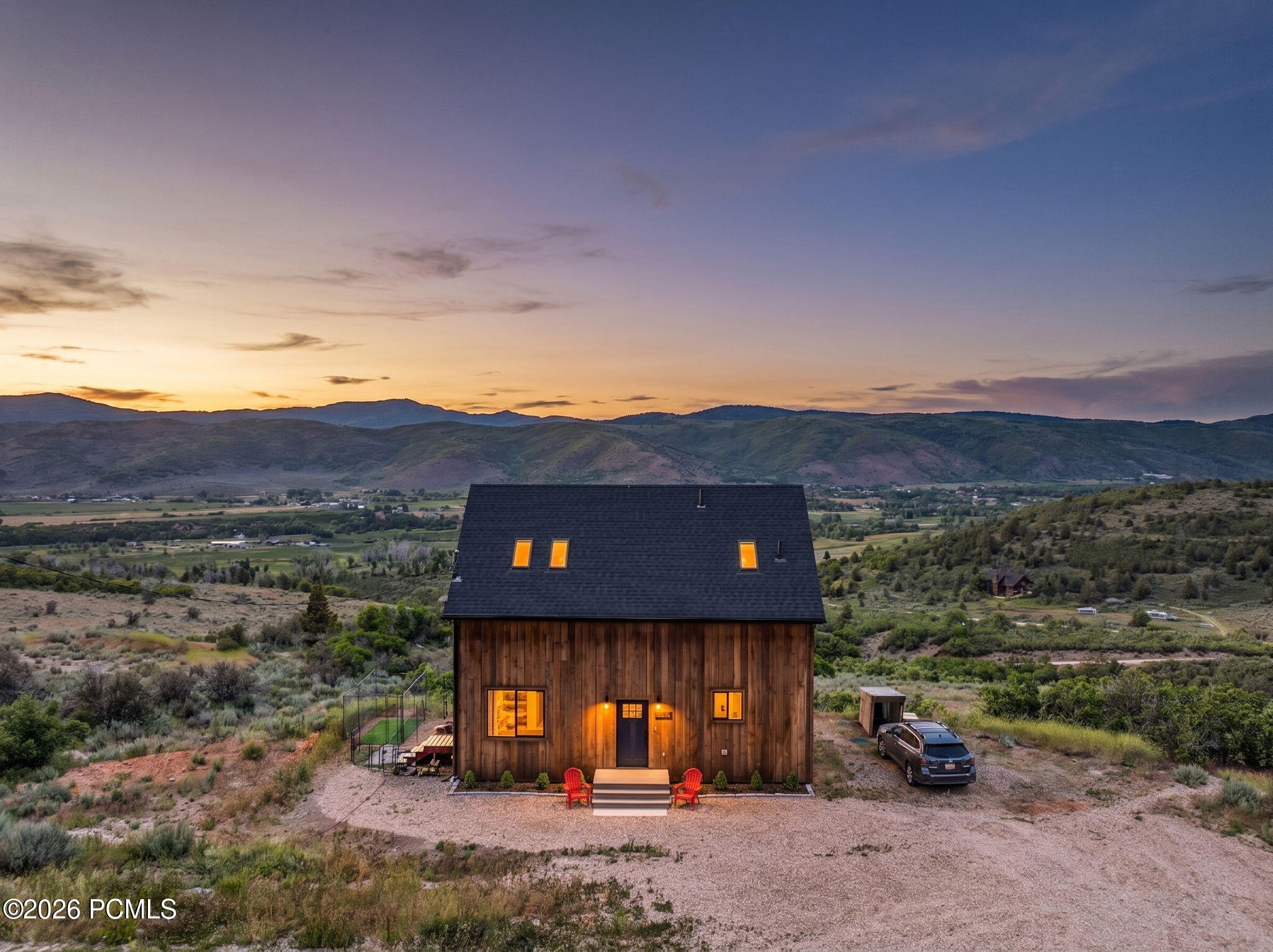 Privacy, Space, and Sweeping Mountain Views in the Woodlands