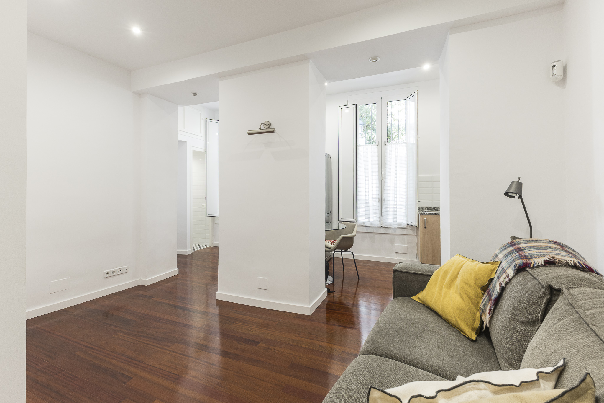 Exclusive charm and brightness in the heart of Les Tres Torres