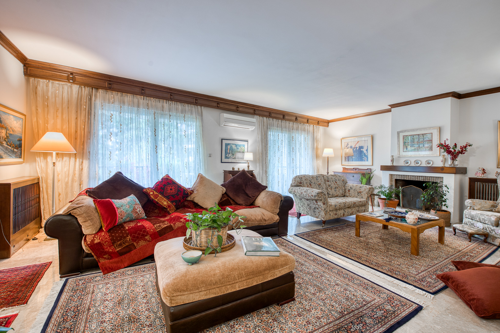 3-bedroom apartment with parking space