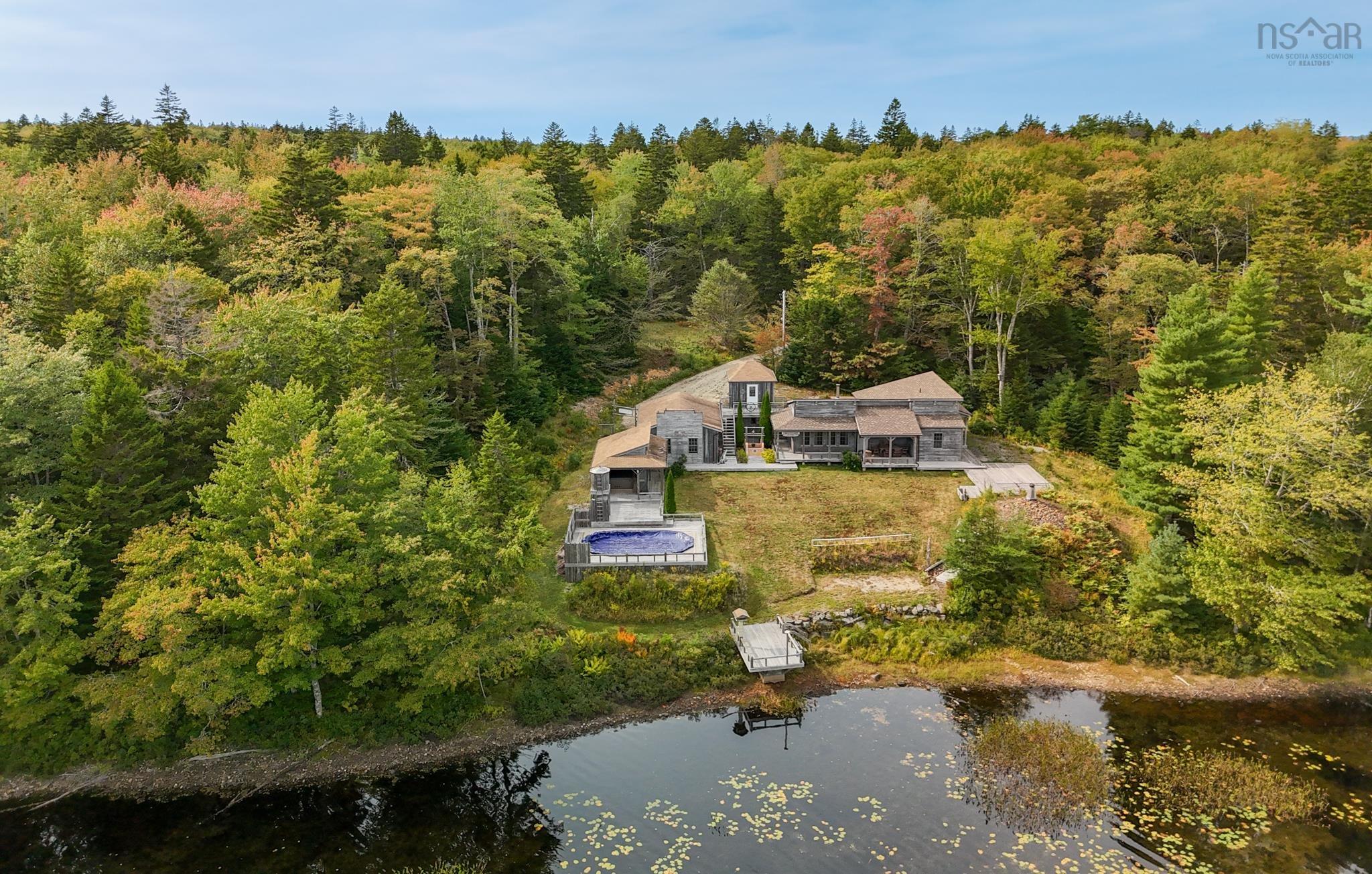 Custom Designed On The Shores Of First Briar Lake