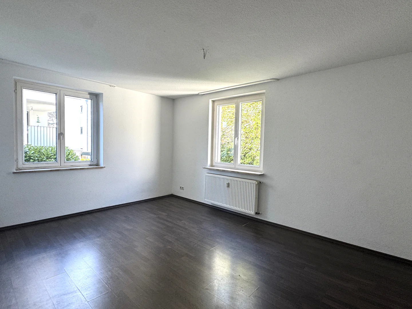 Allmannsdorf vor der Tür: 3-Zimmer-Wohnung mit Gartennutzung - Foto 2
