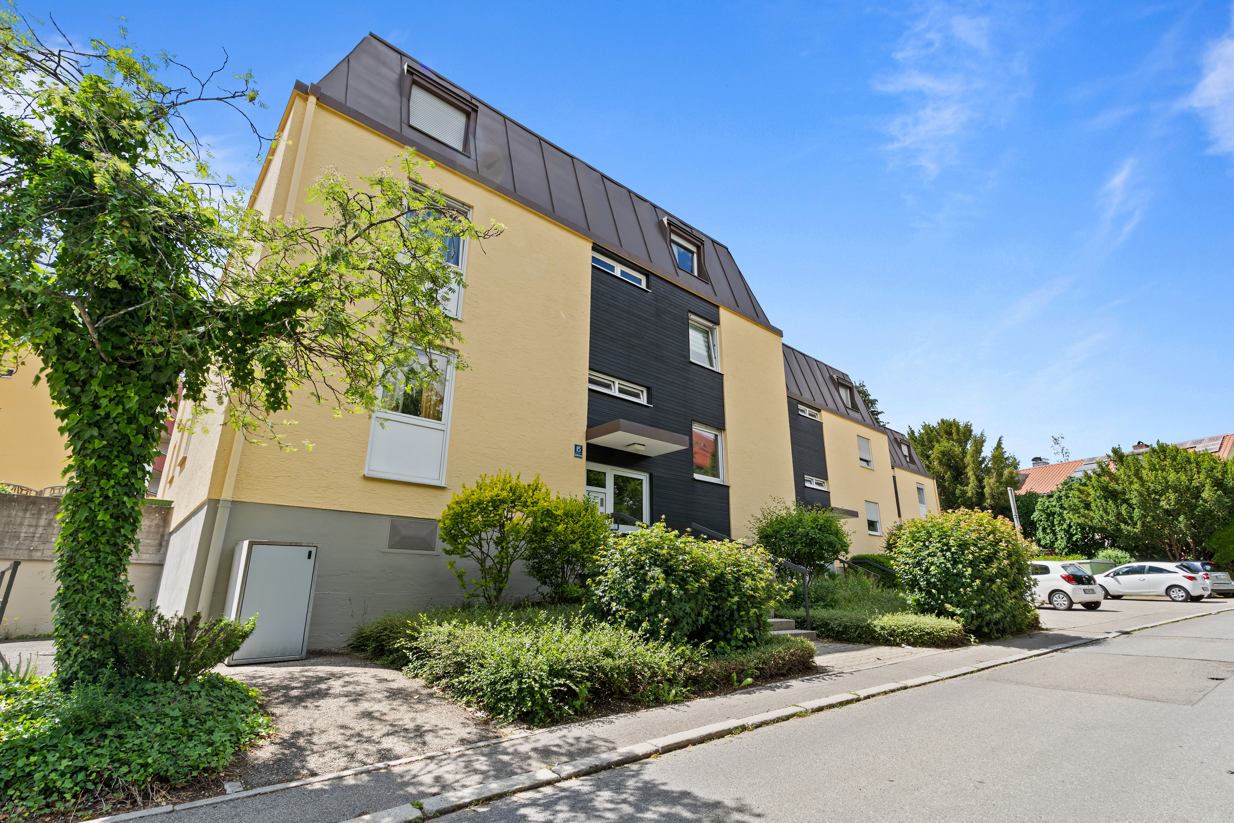 Charmante 2-Zimmer-Wohnung mit Westbalkon und Tiefgaragenstellplatz in zentraler Lage von Kempten