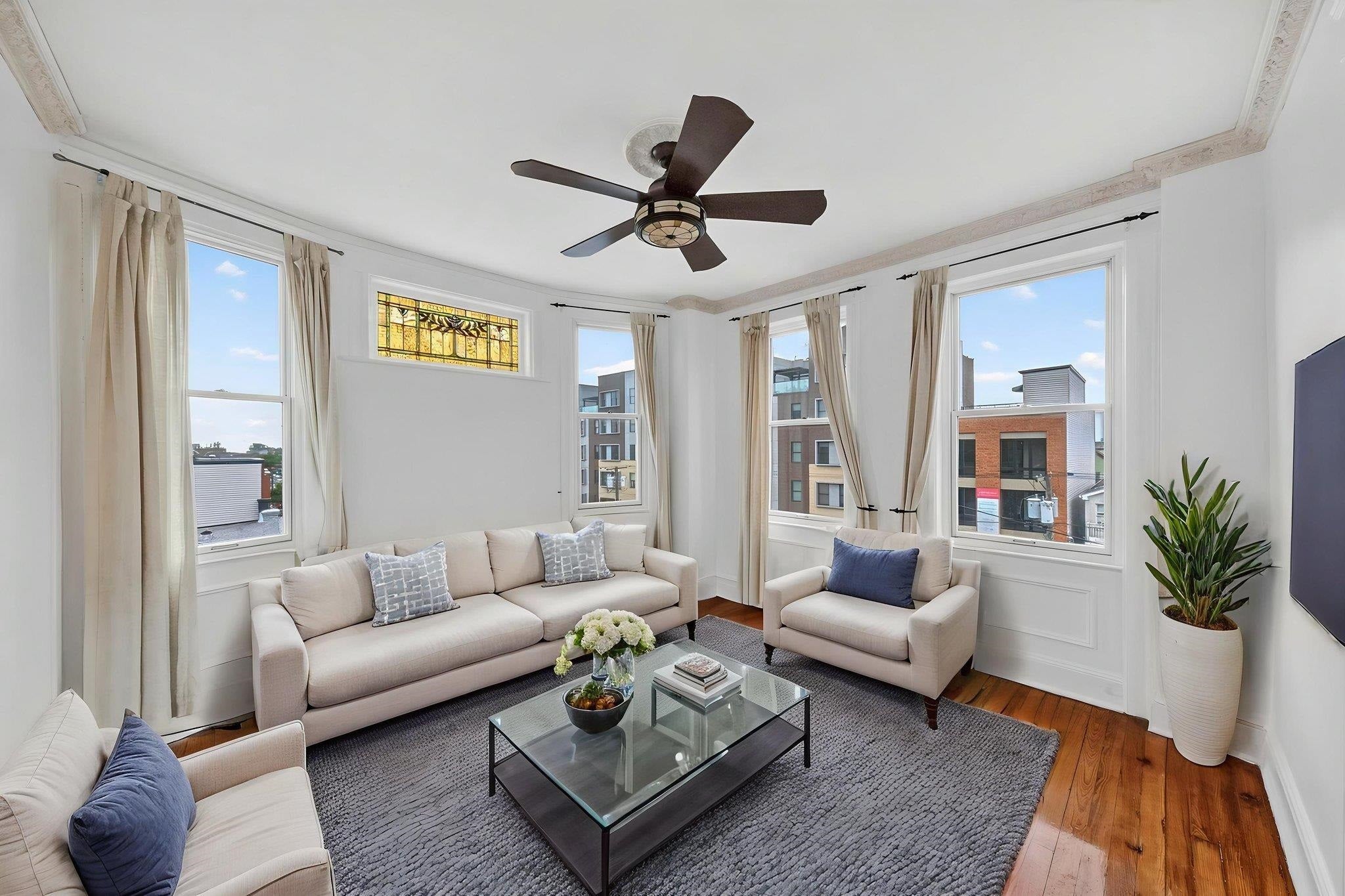 Condo Full of Character and Charm!