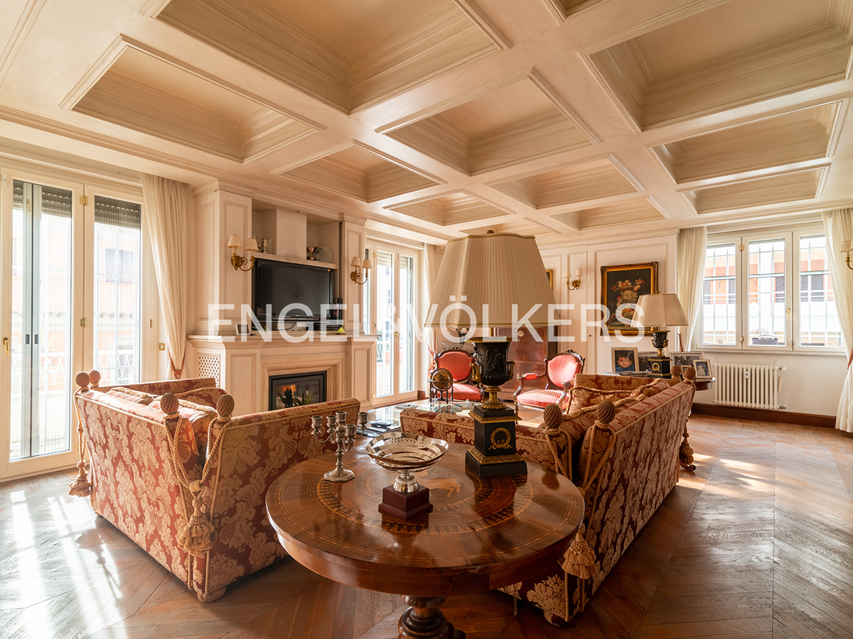 Elegant apartment in Via Ombrone