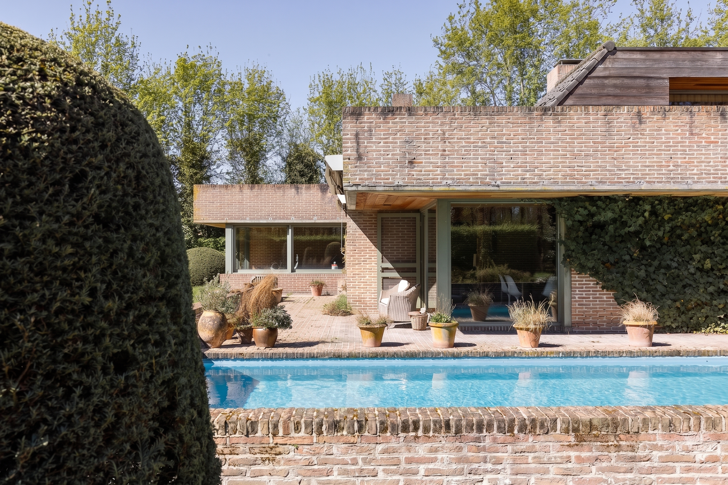 Exclusieve architectenwoning (Degeyter) met zwembad