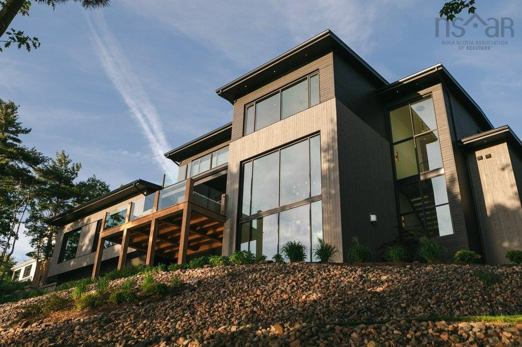 Terrace House