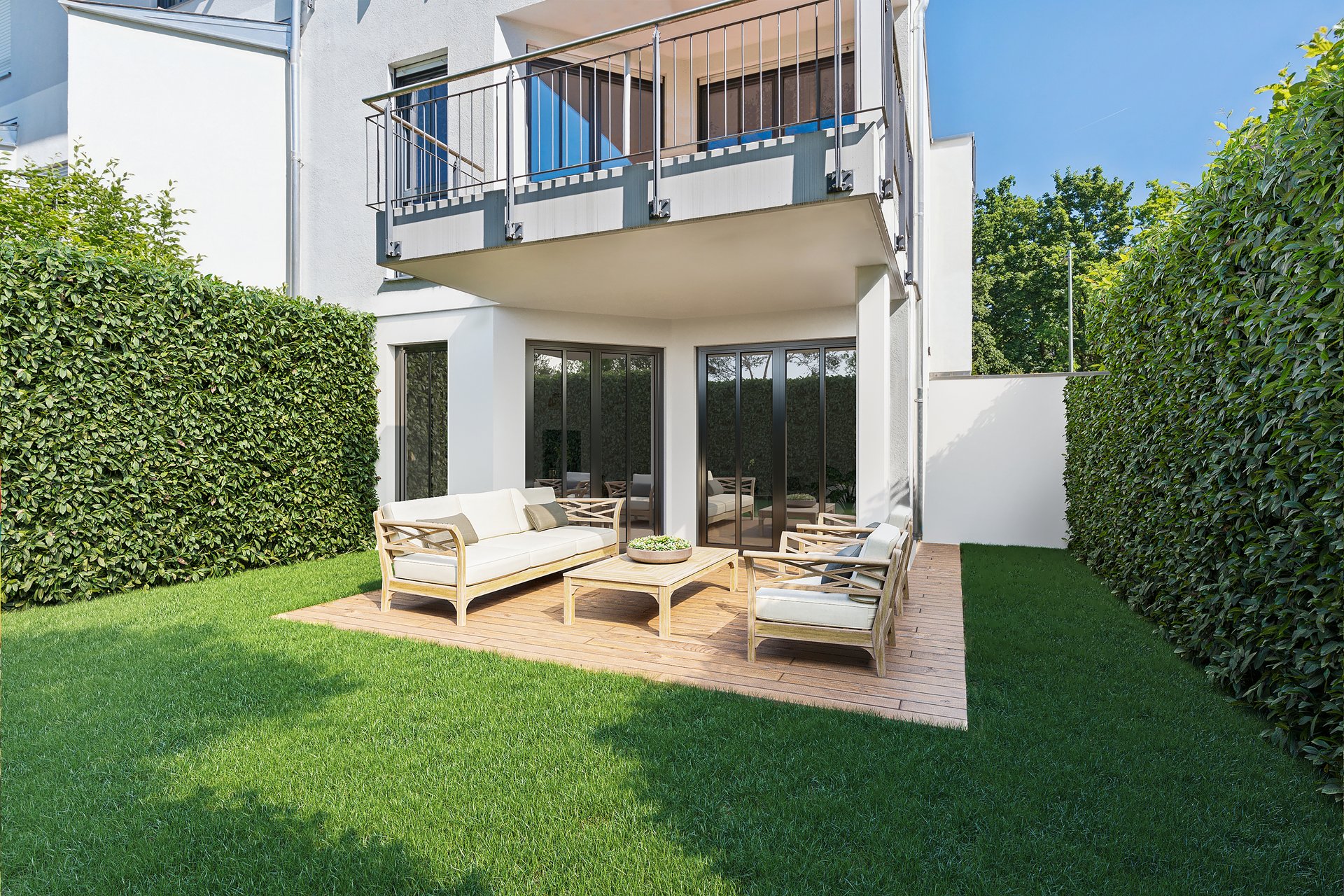 Stylish ground-floor apartment with private garden in sought-after Munich-Solln location