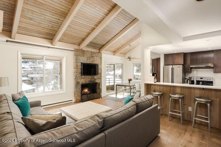 Seasons 4 Rental