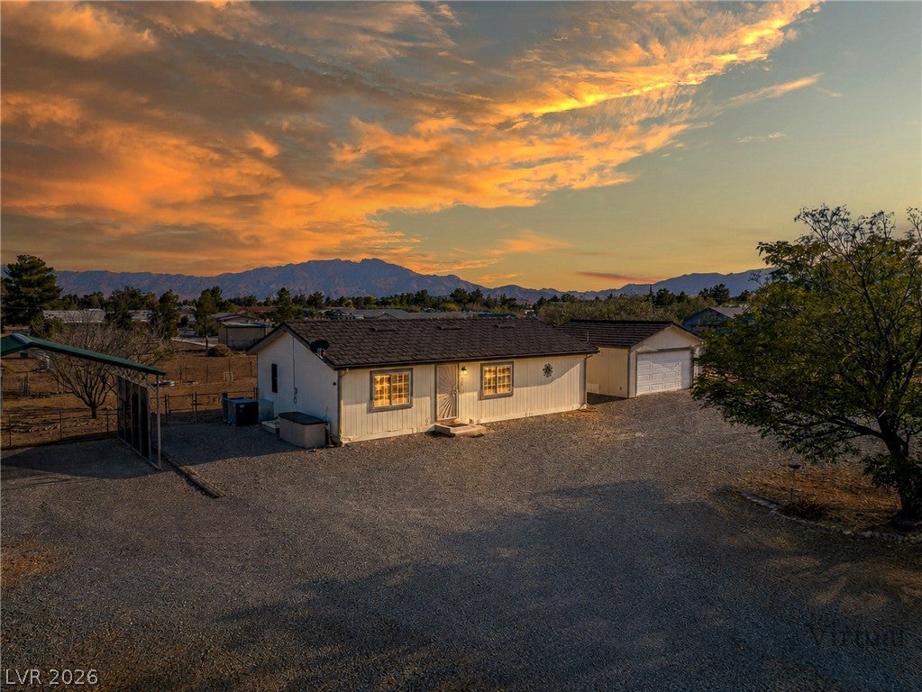 Country Living Meets Modern Comfort in Pahrump