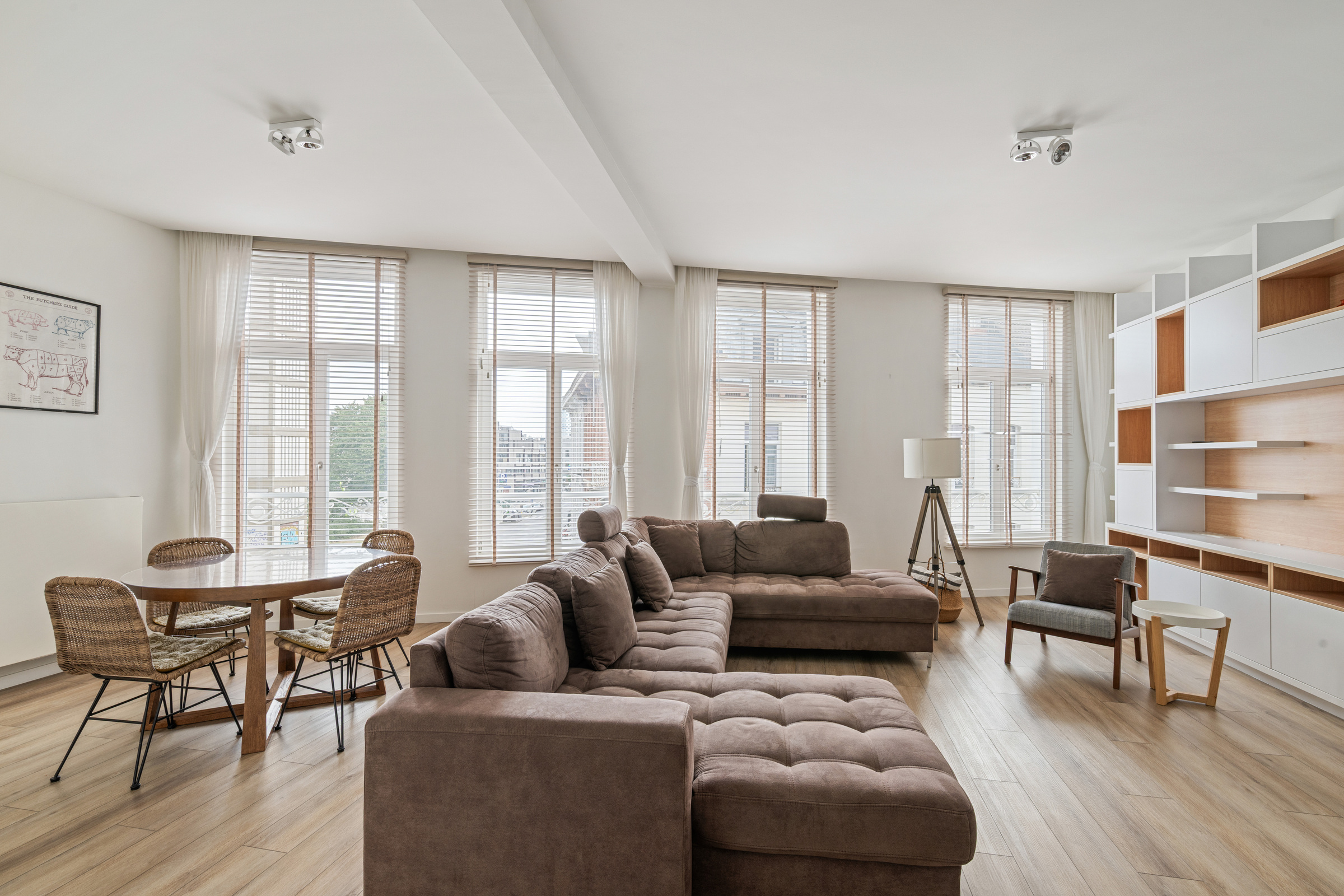 Charming city apartment with terrace in a prime location