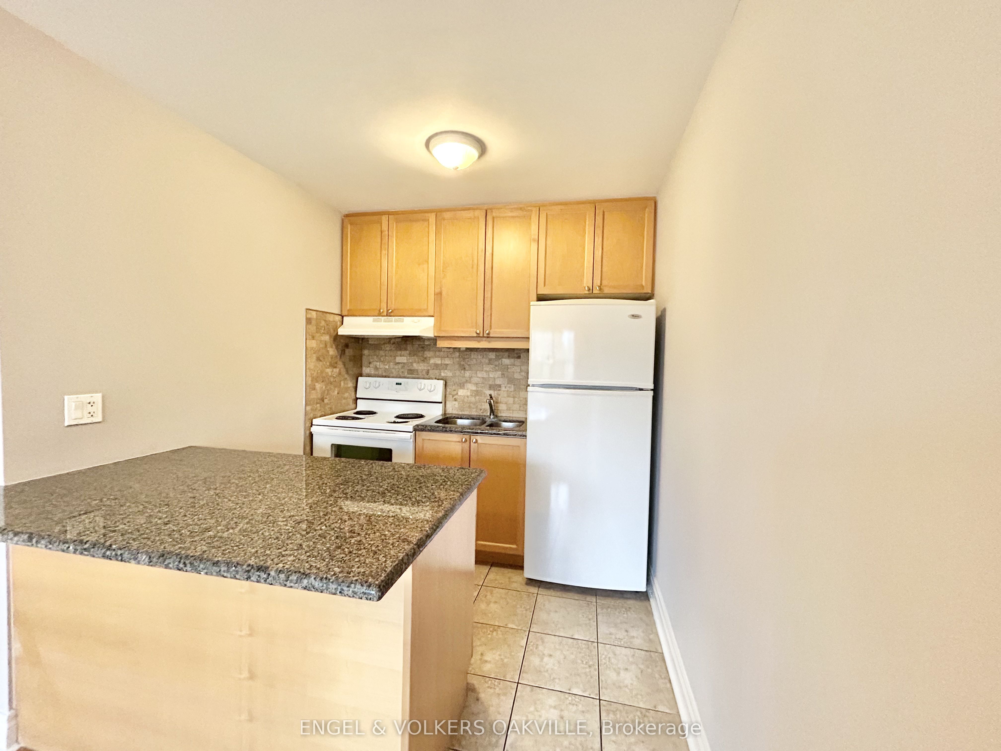 Modern 1 Bed Suite in Long Branch Near Waterfront