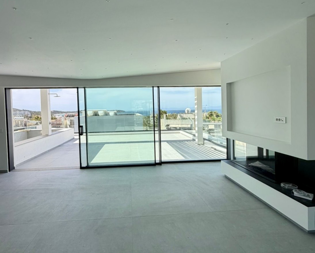 Luxury penthouse duplex with heated pool & sea views