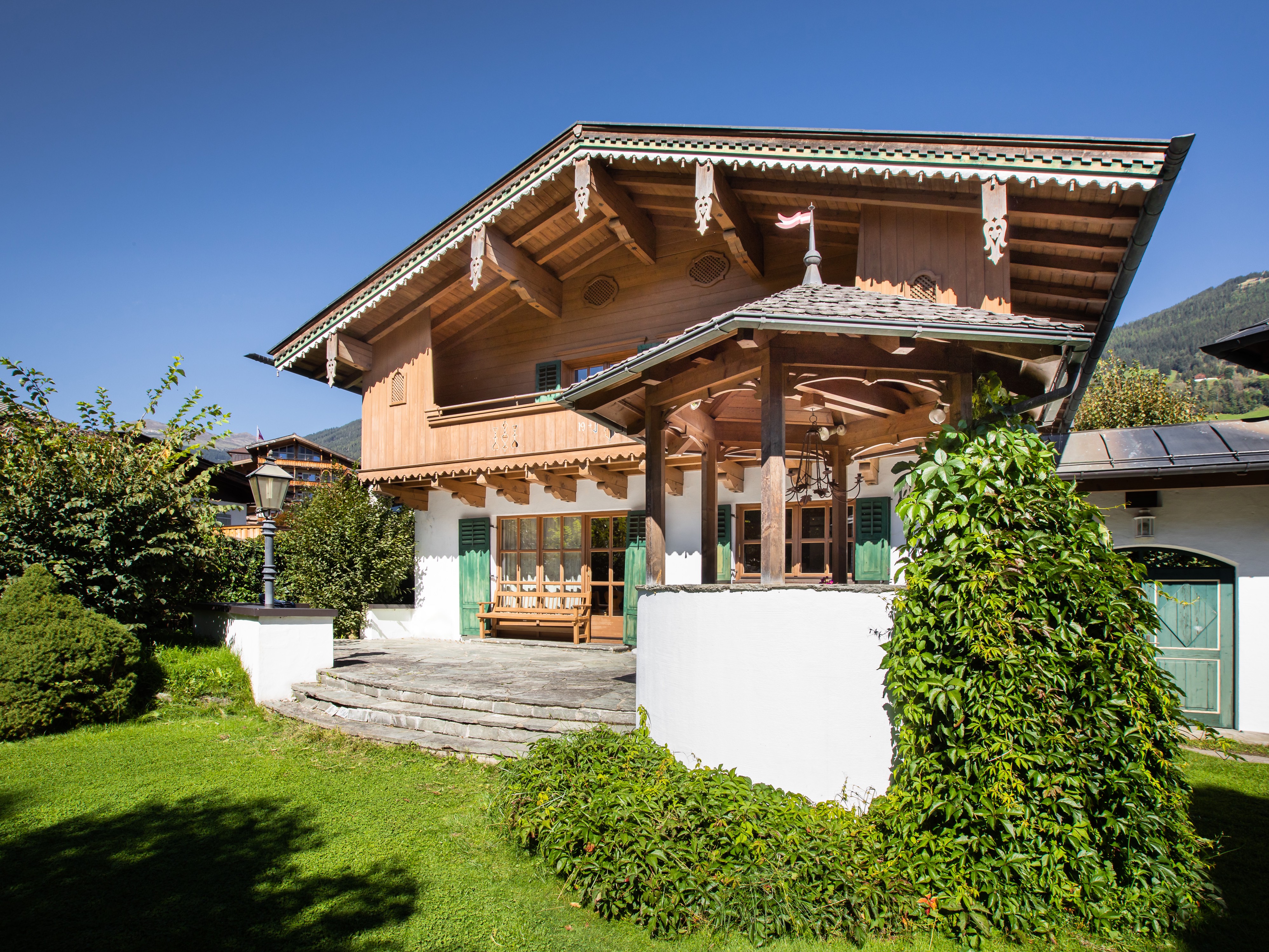 Fantastic holiday home in the heart of Neukirchen am Großvenediger