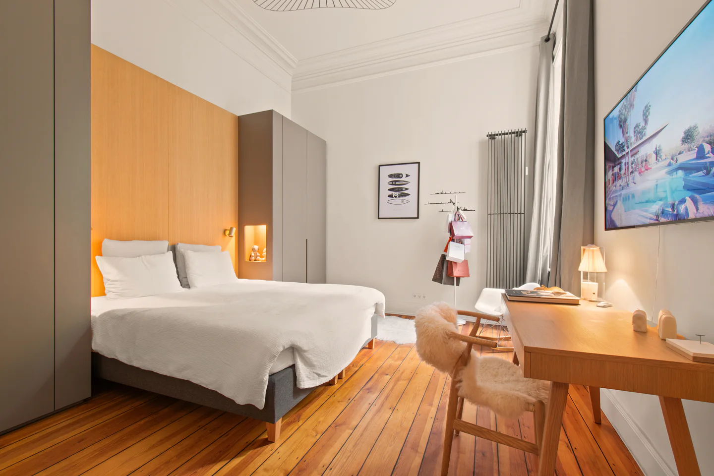 Traumhafte 4 Zimmer-Wohnung im Moorweidenpalais! - Photo 2