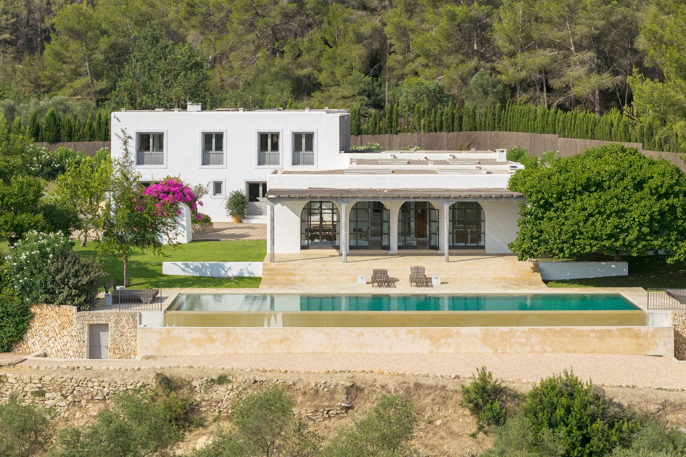 Extraordinaria finca estilo Blakstad en el norte de Ibiza