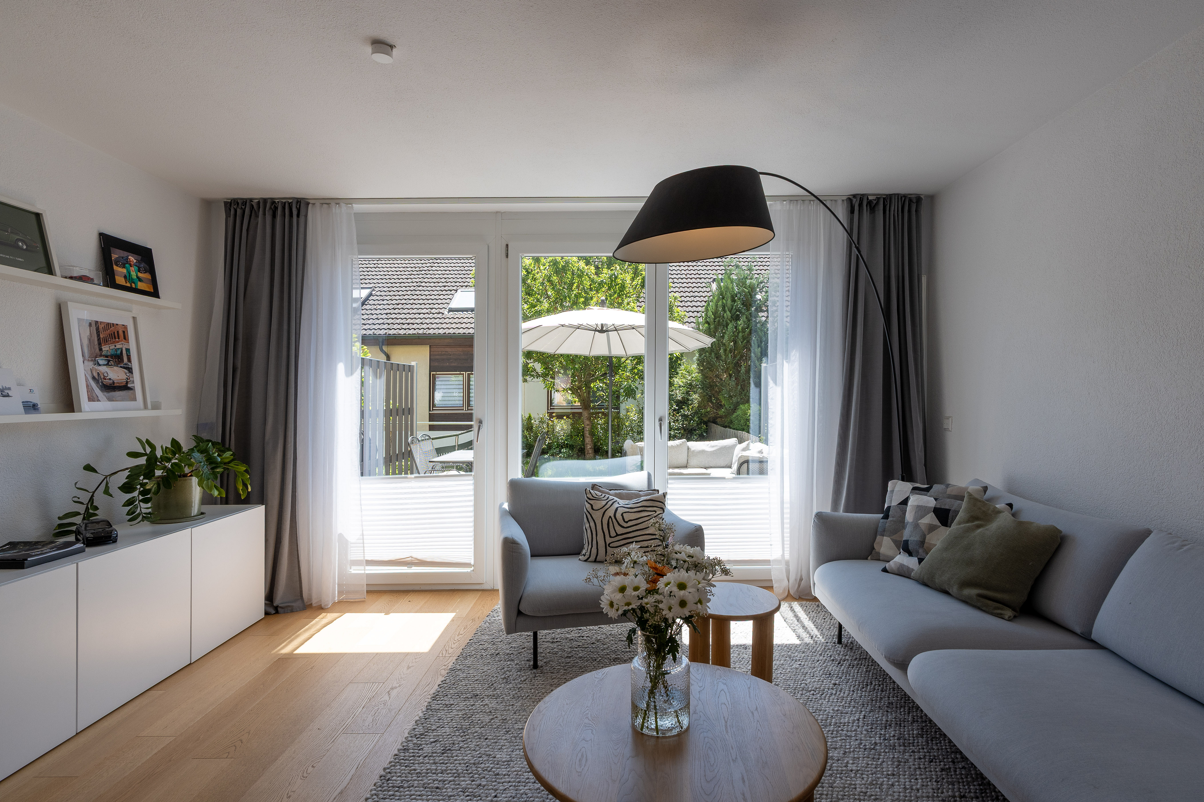 Modernes, umfassend renoviertes Haus mit 31 m² Hobbyraum in Stuttgart-Stammheim